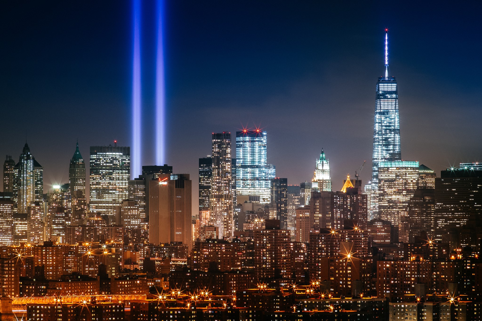 Tribute in Light over New York City Skyline at Night HD Wallpaper