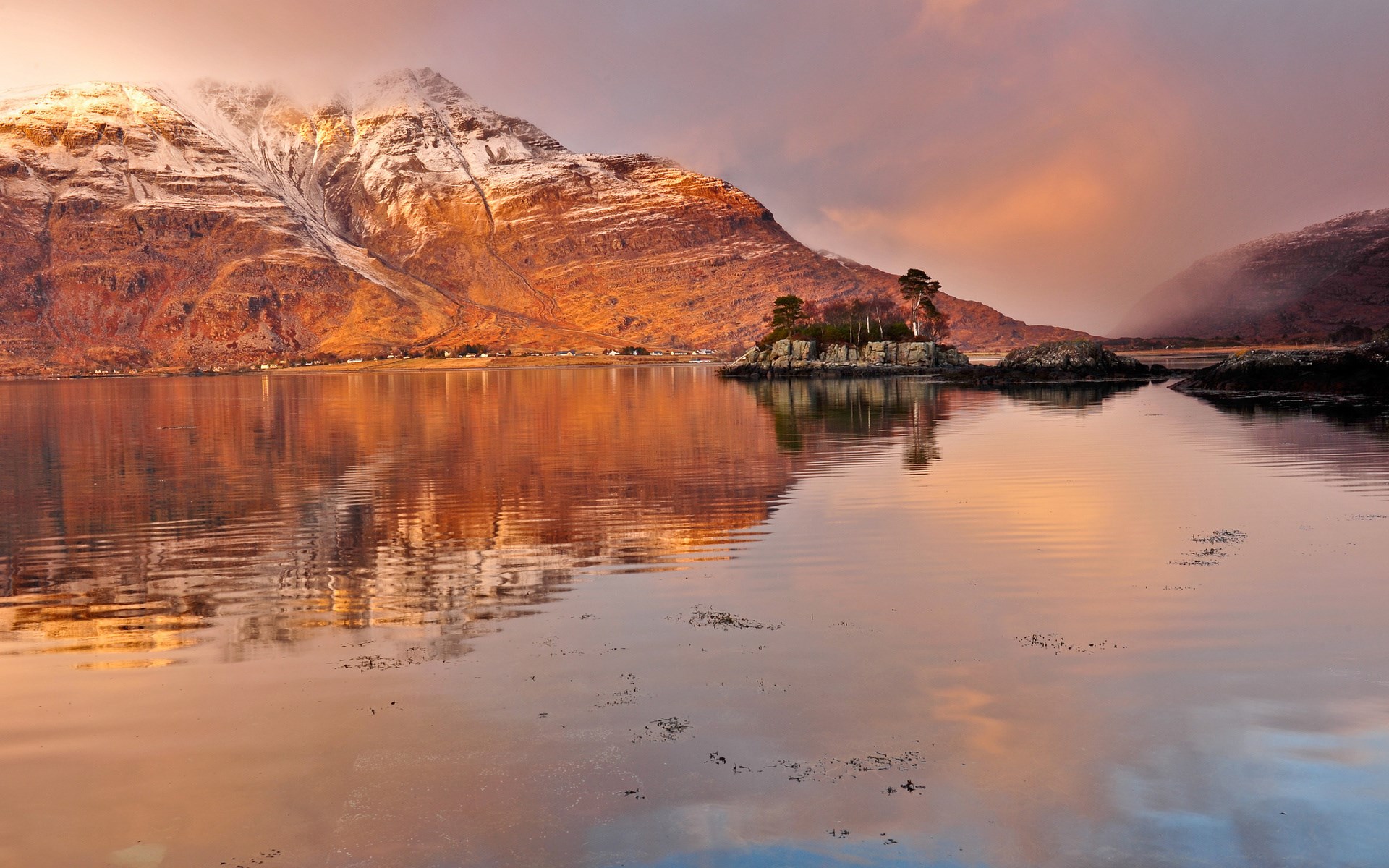 Mountain landscape with a small island in a lake HD Wallpaper