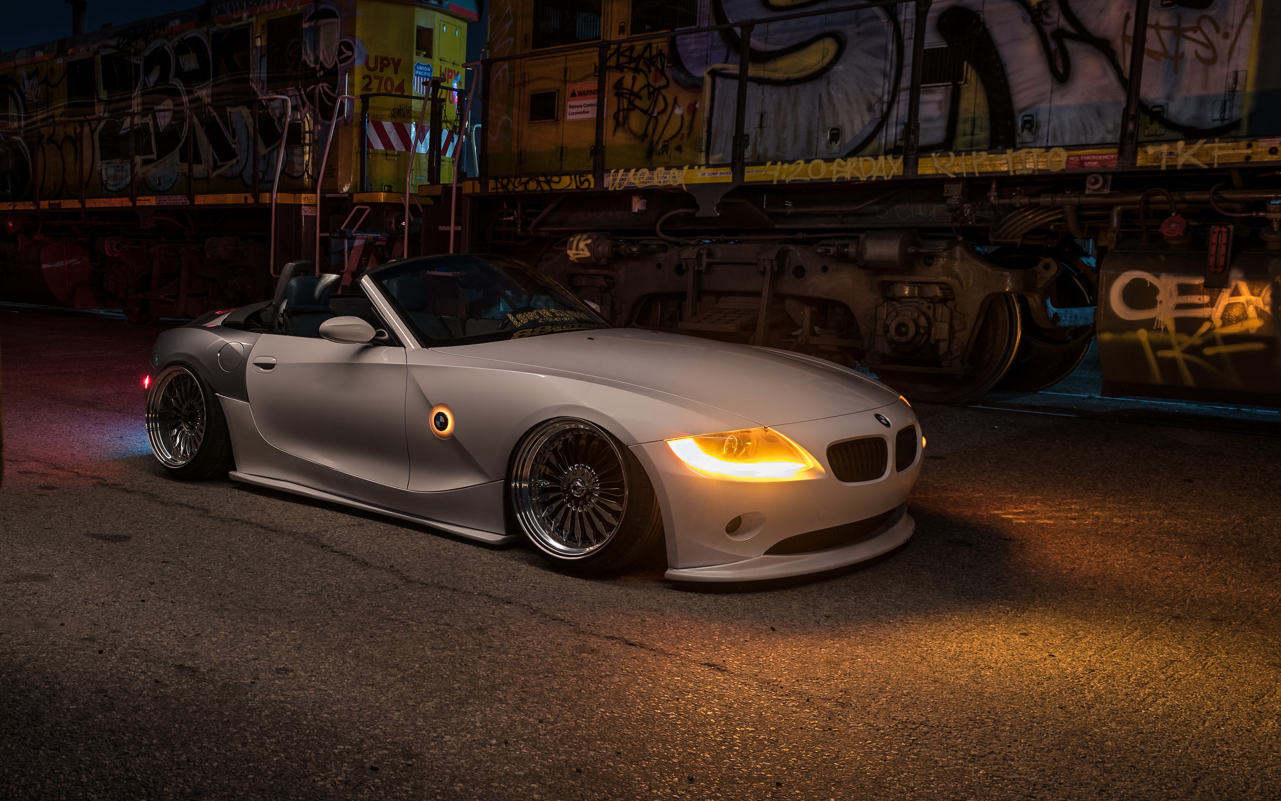 4K White BMW Z4 Stance Tuning HD Wallpaper