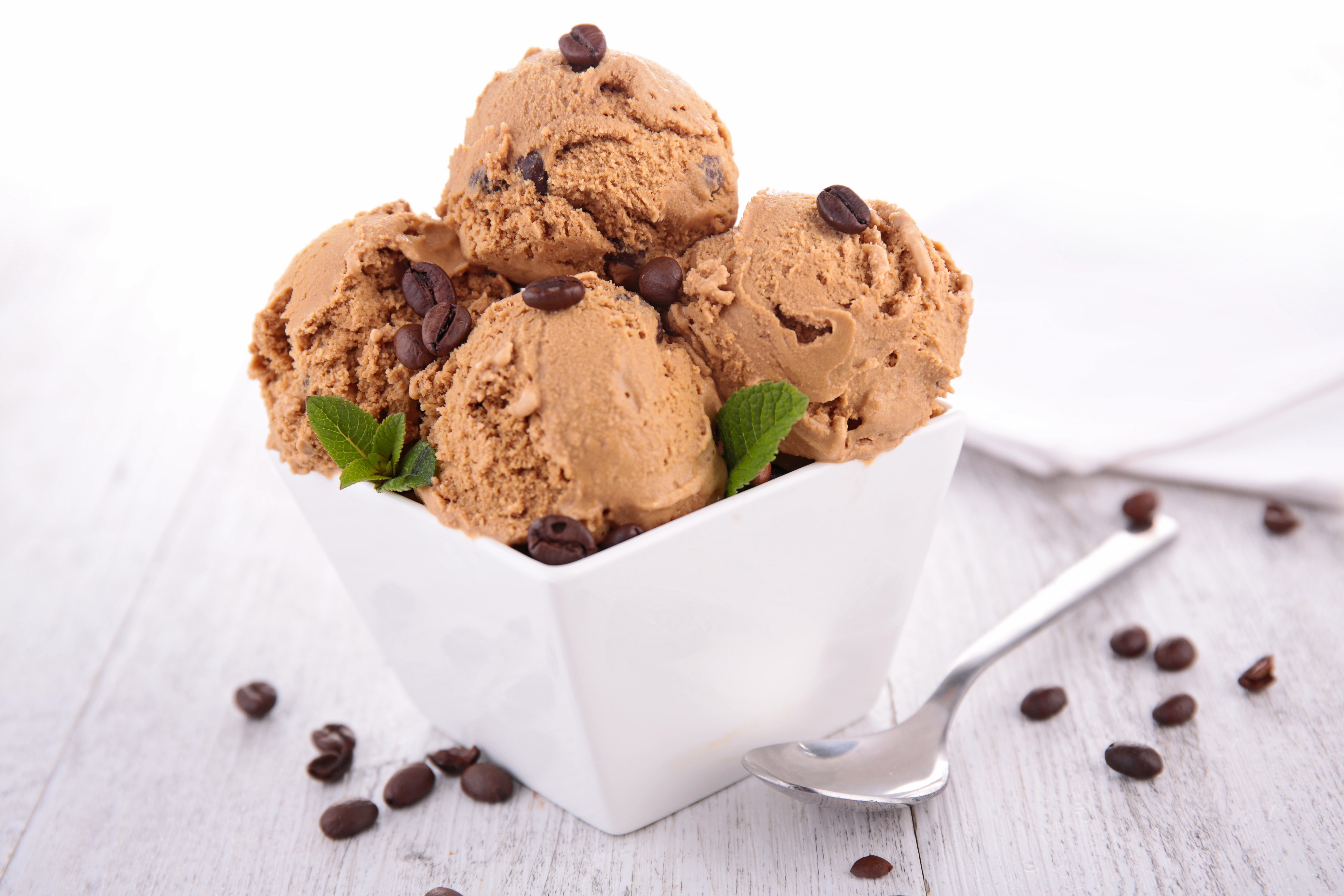 Coffee ice cream with coffee beans and mint HD Wallpaper