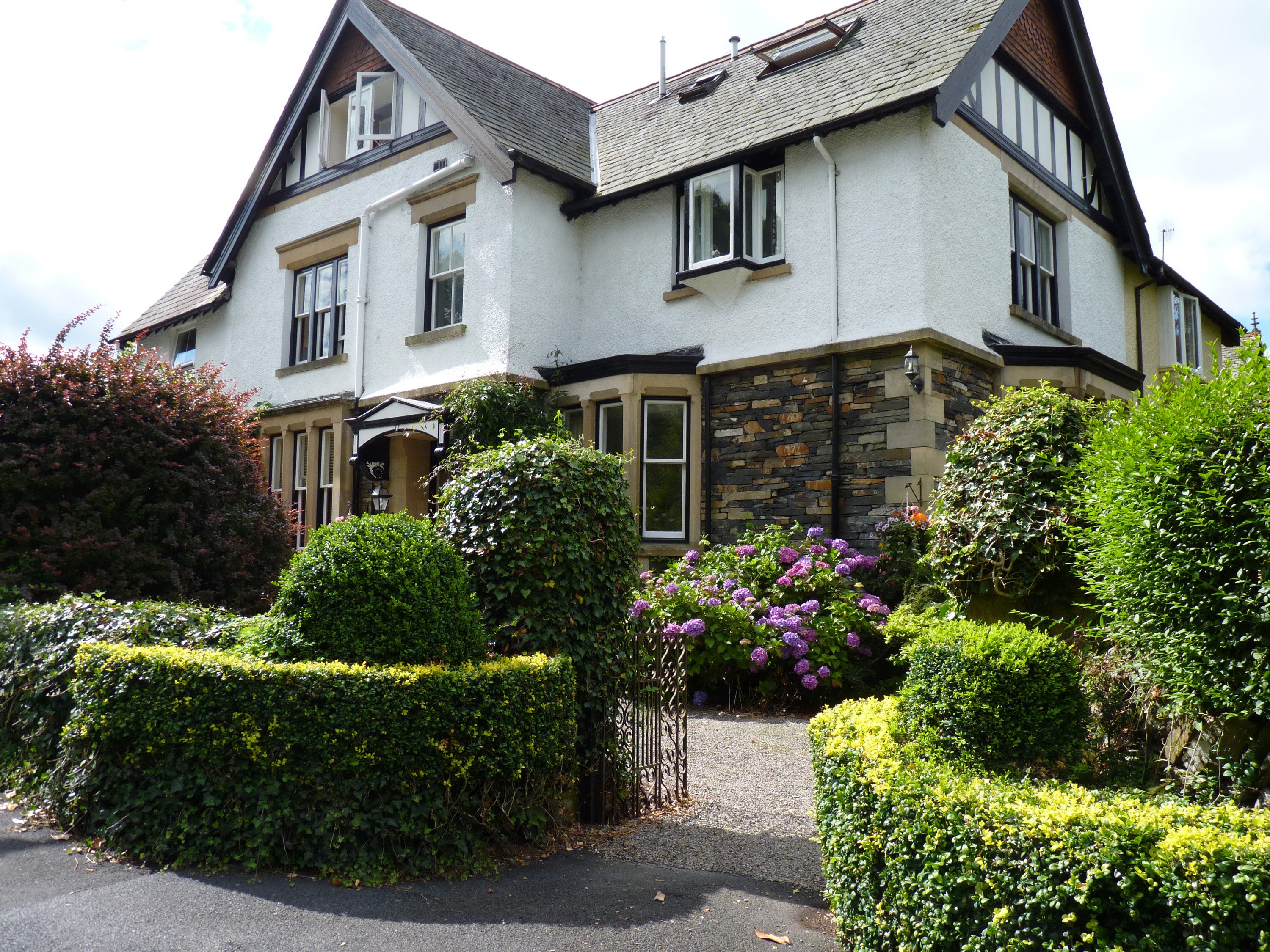 House in Windermere, United Kingdom HD Wallpaper