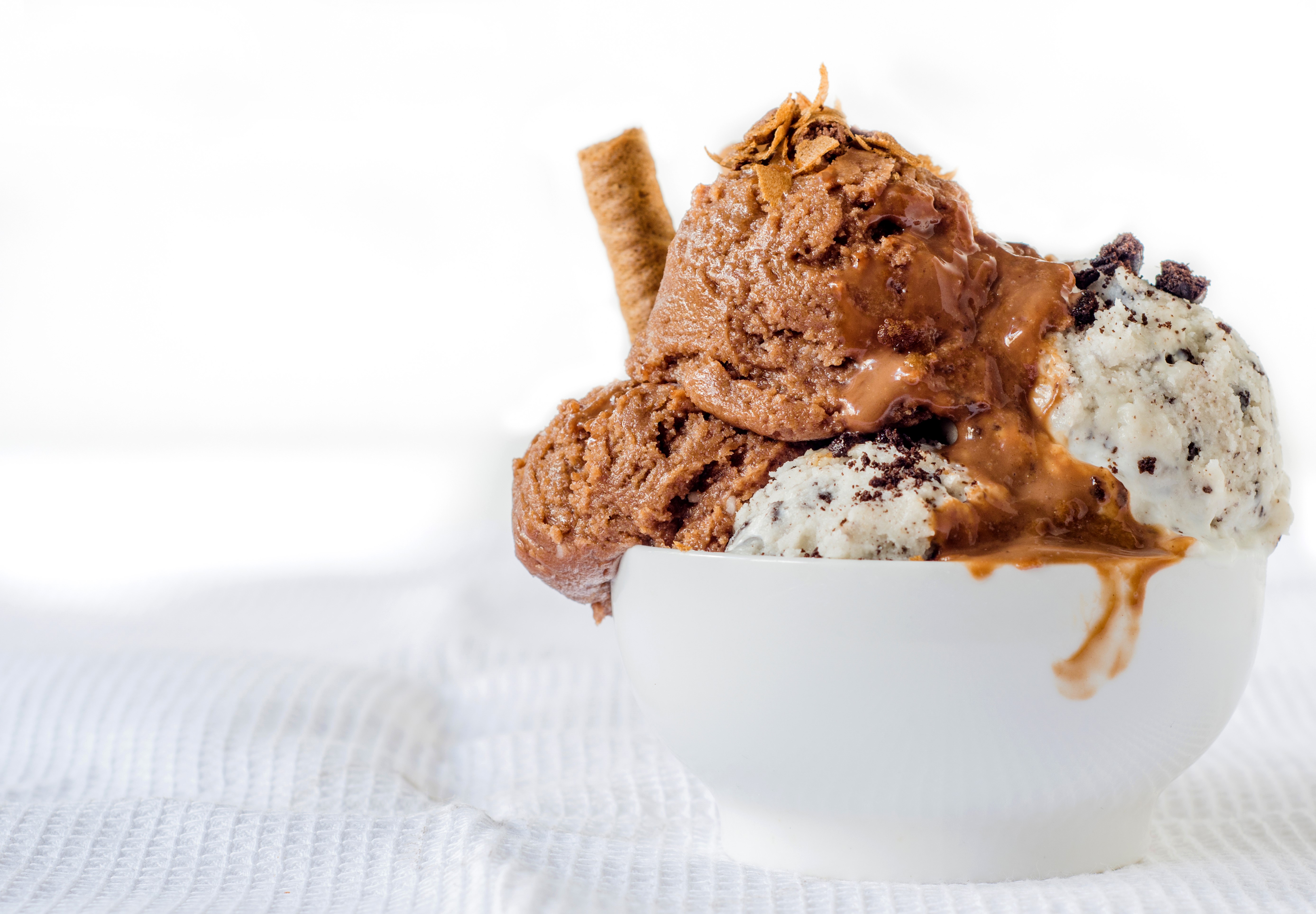 Chocolate and Cookies and Cream Ice Cream Bowl HD Wallpaper