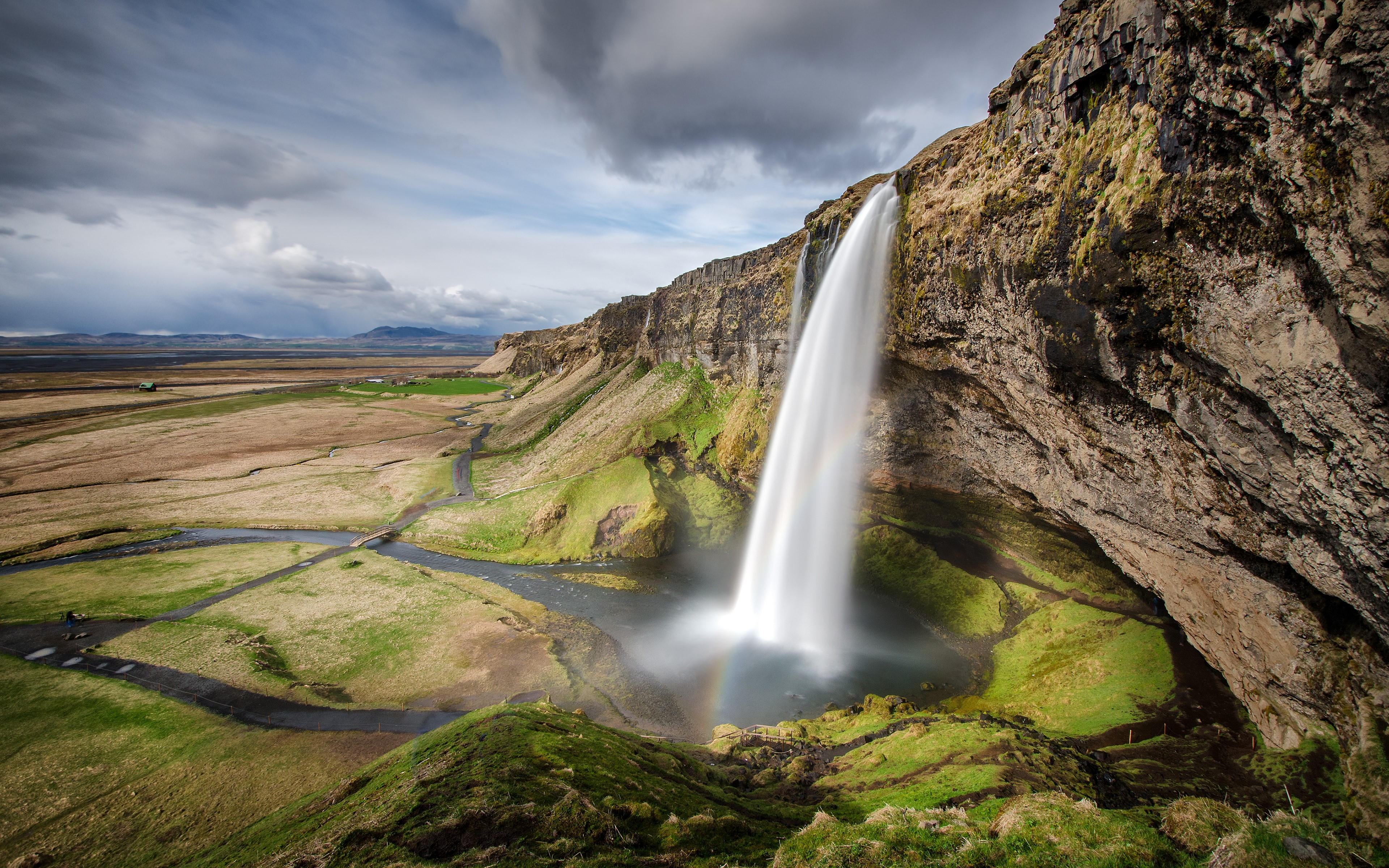 Seljalandsfoss waterfall in Iceland HD Wallpaper