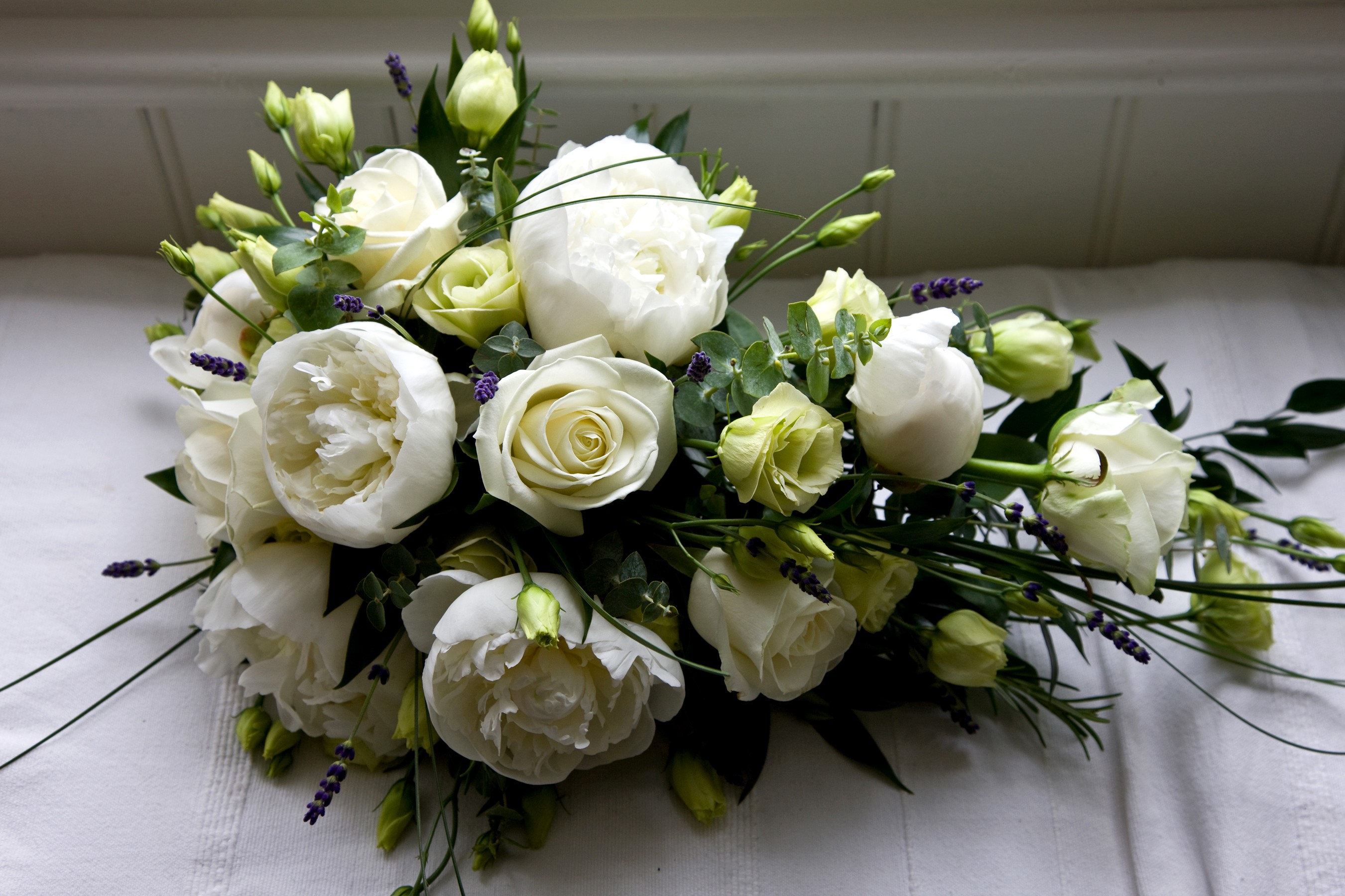 White roses and peonies bouquet with lavender HD Wallpaper