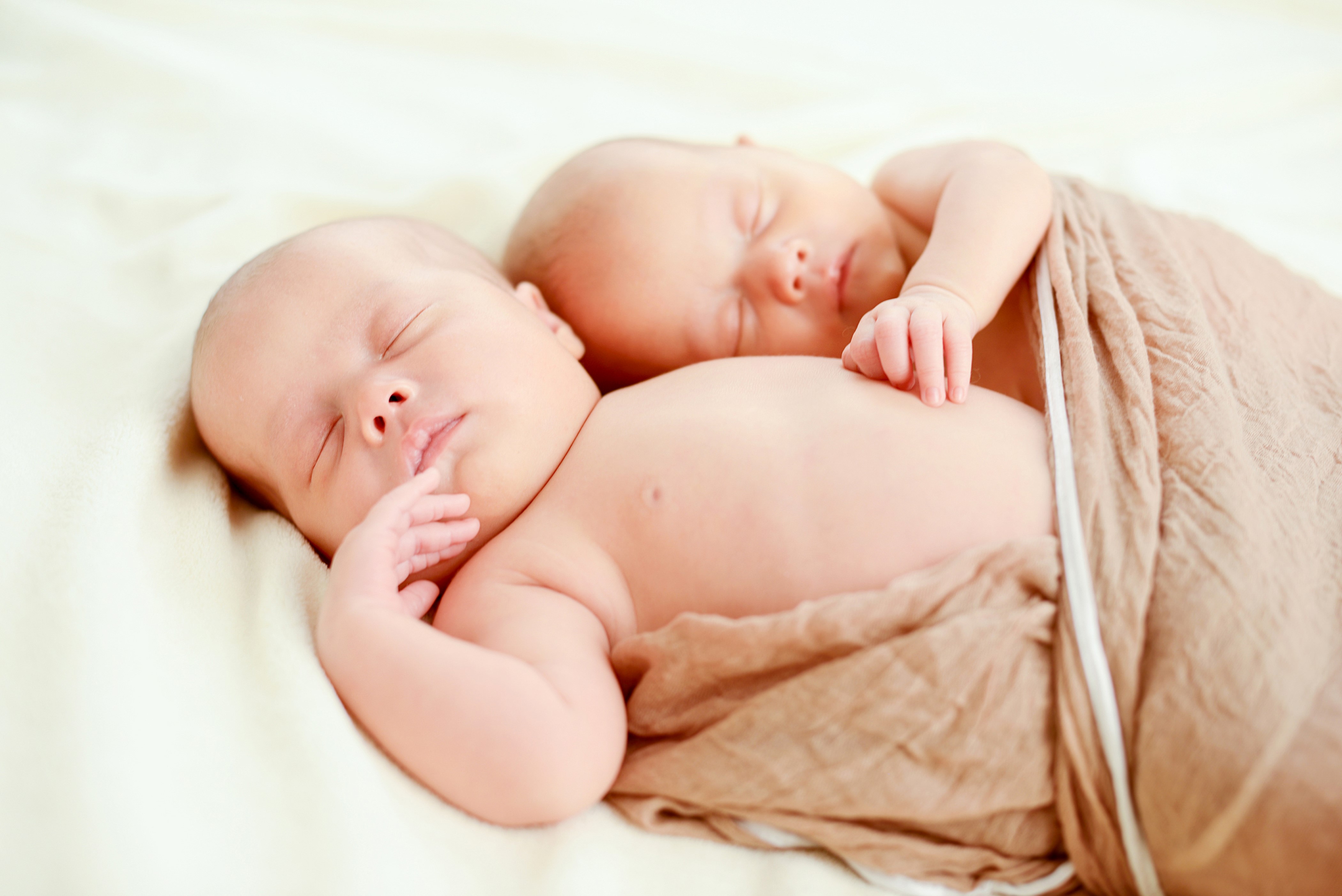 Infants Two Sleep HD Wallpaper