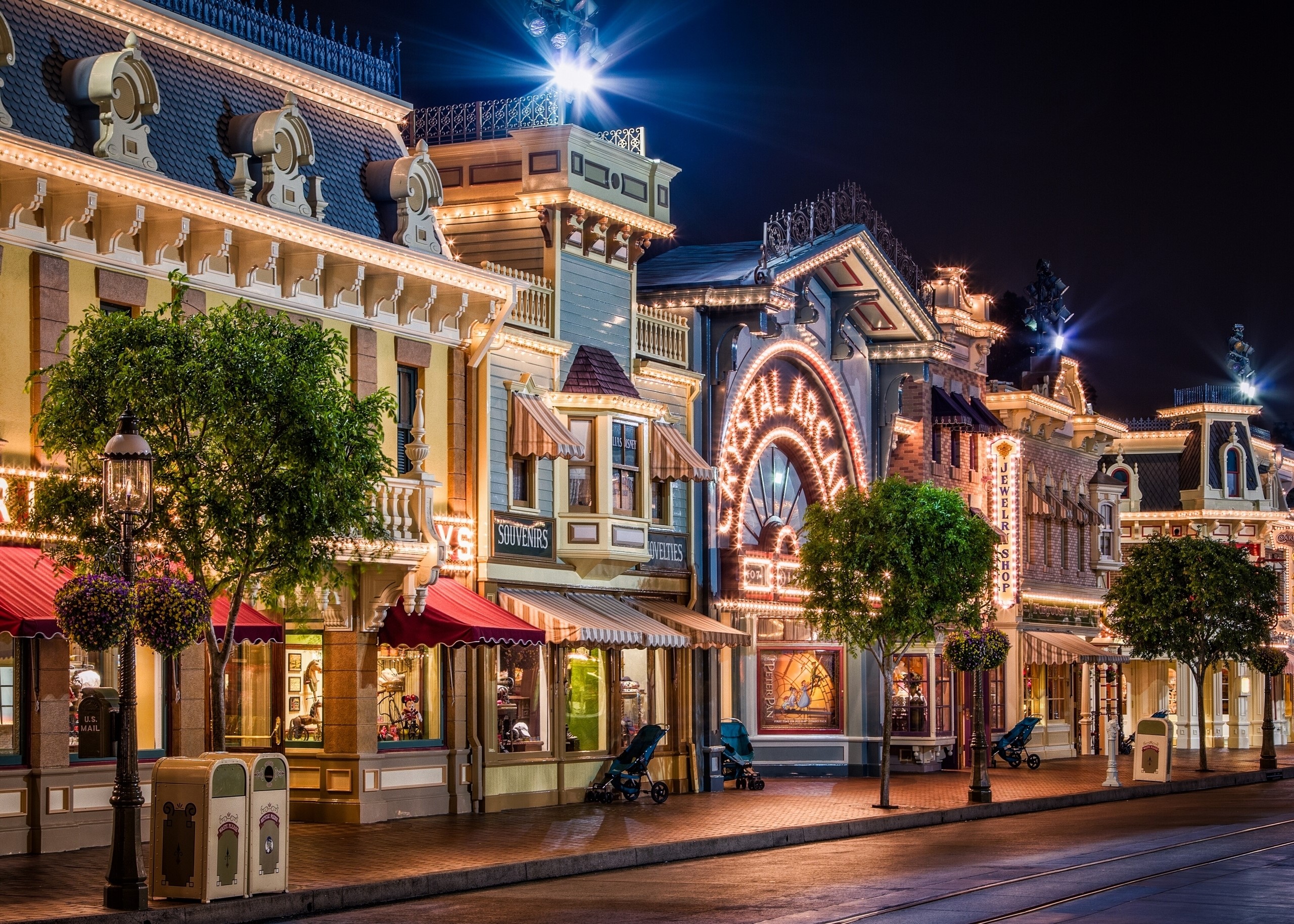 Disneyland Main Street at Night HD Wallpaper