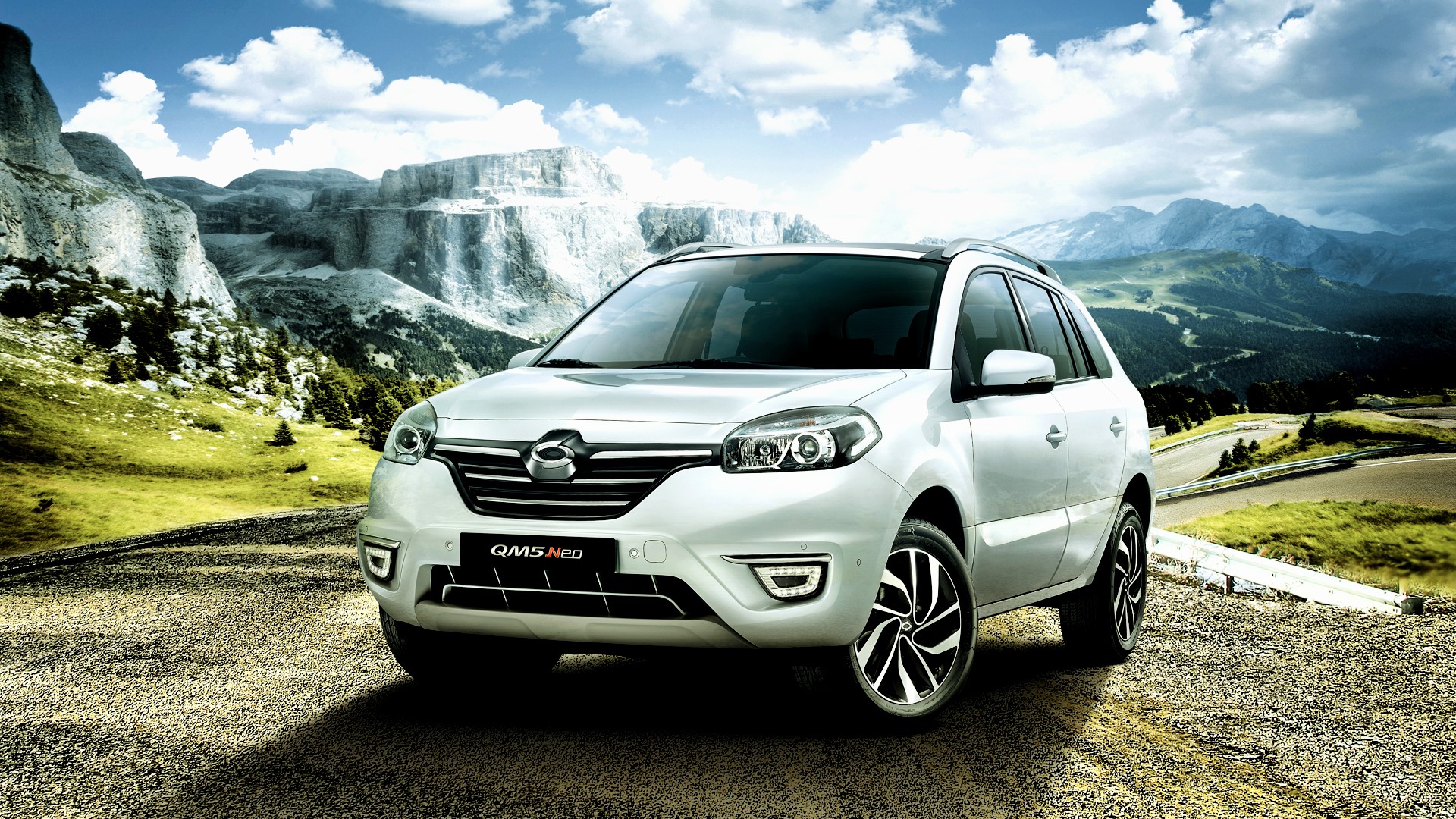 White 2014 Samsung QM5 Neo SUV HD Wallpaper