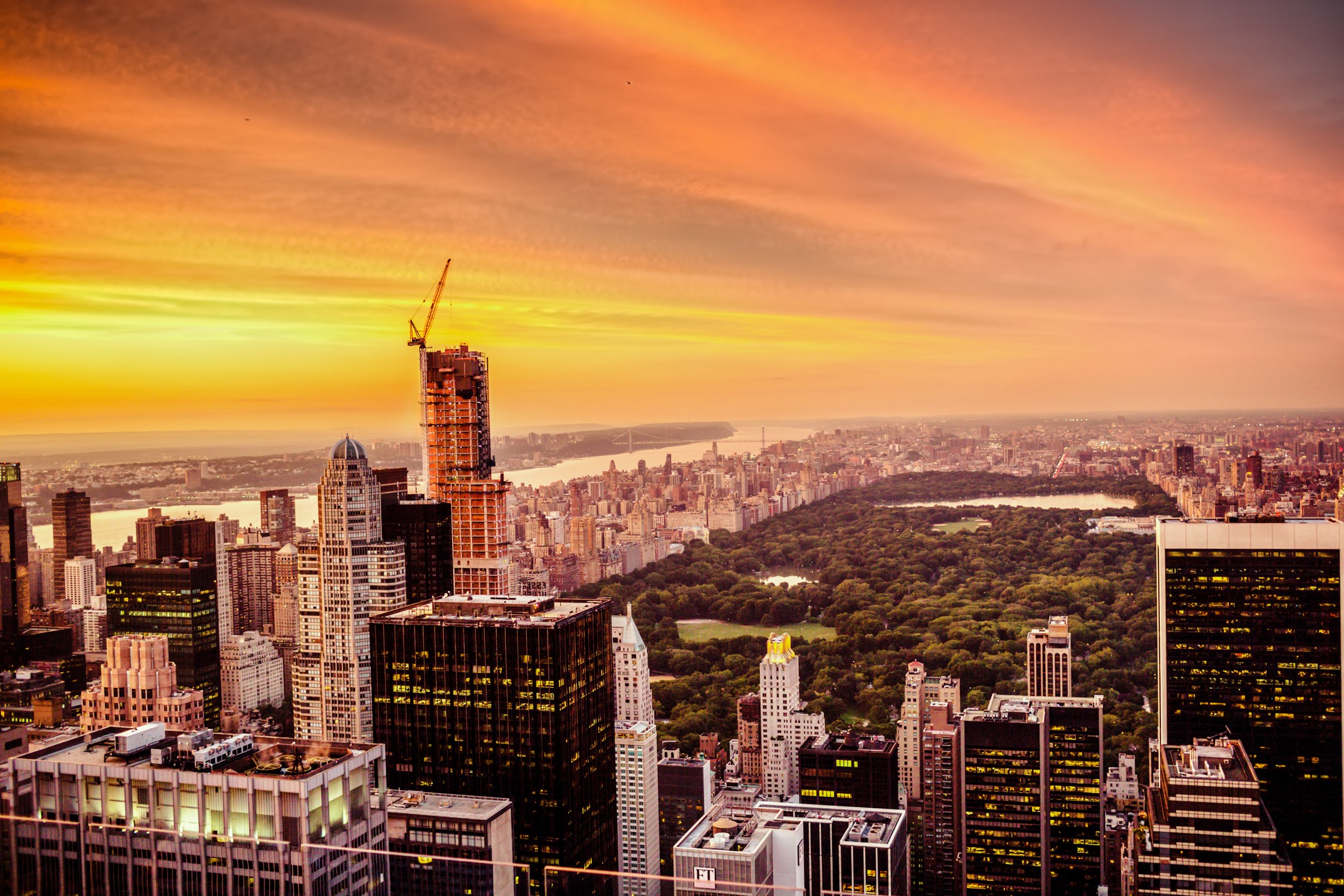 New York City Skyline with Central Park at Sunset HD Wallpaper