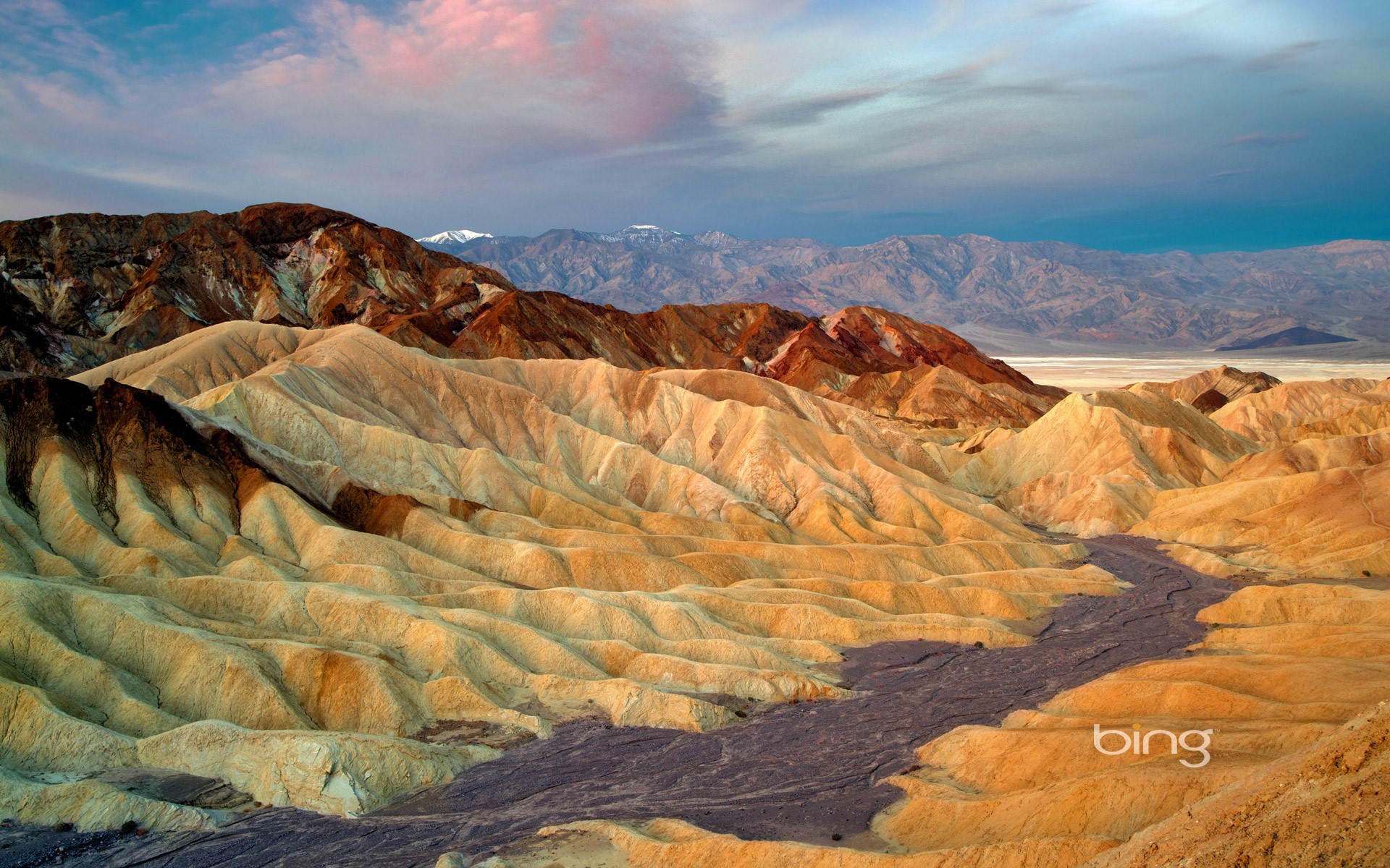Zabriskie Point, Death Valley National Park, California HD Wallpaper