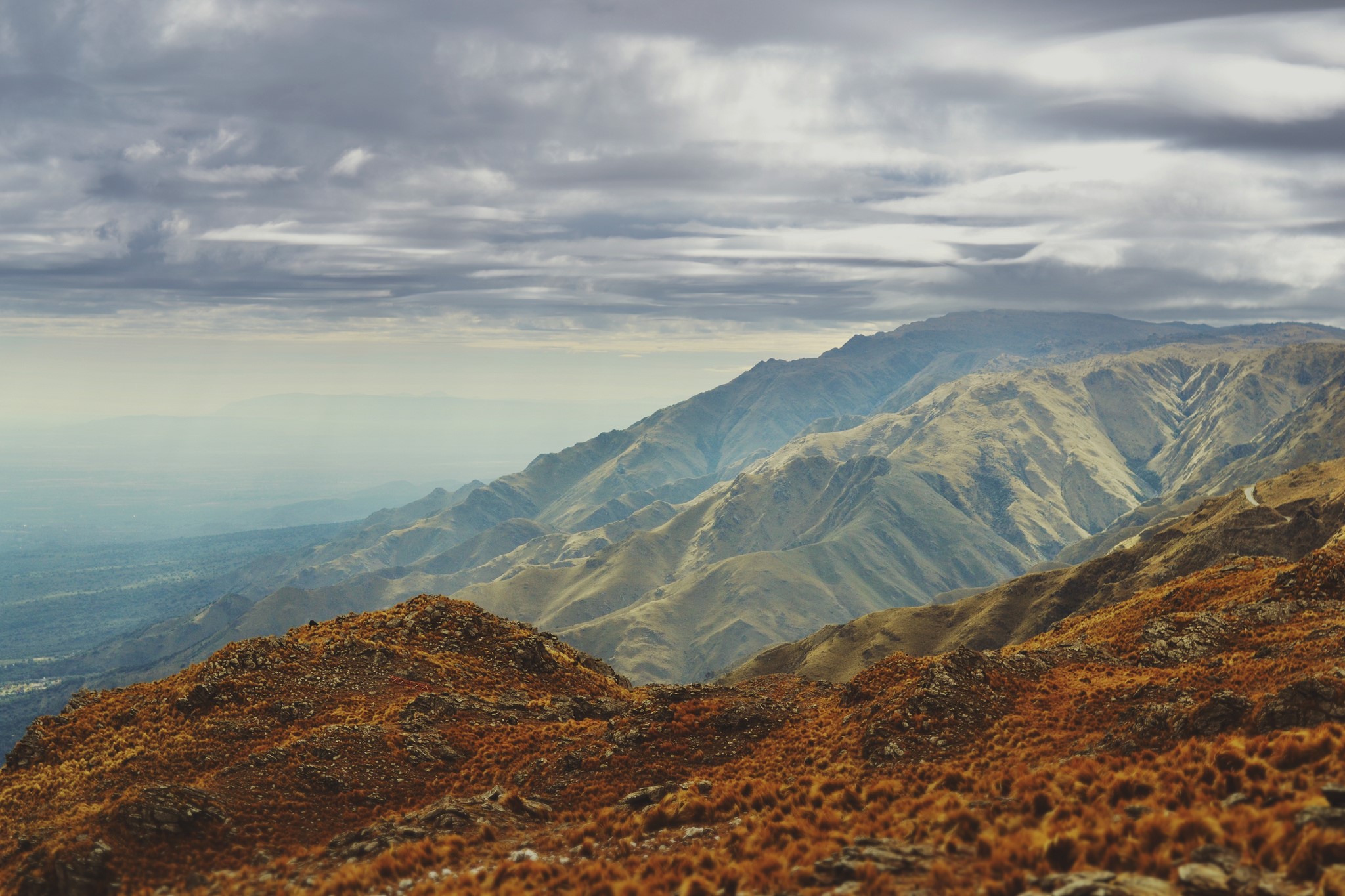 Mountains with fog and thunderclouds HD Wallpaper