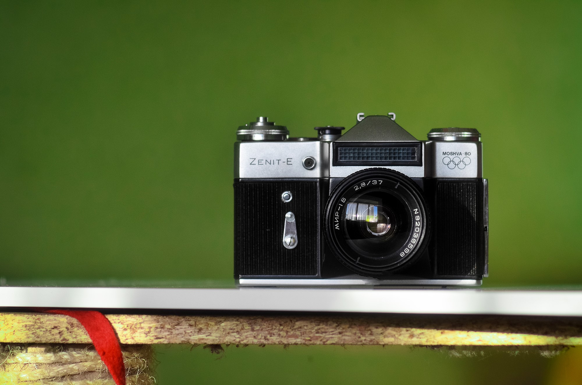 Zenit-E camera with Olympic rings logo HD Wallpaper