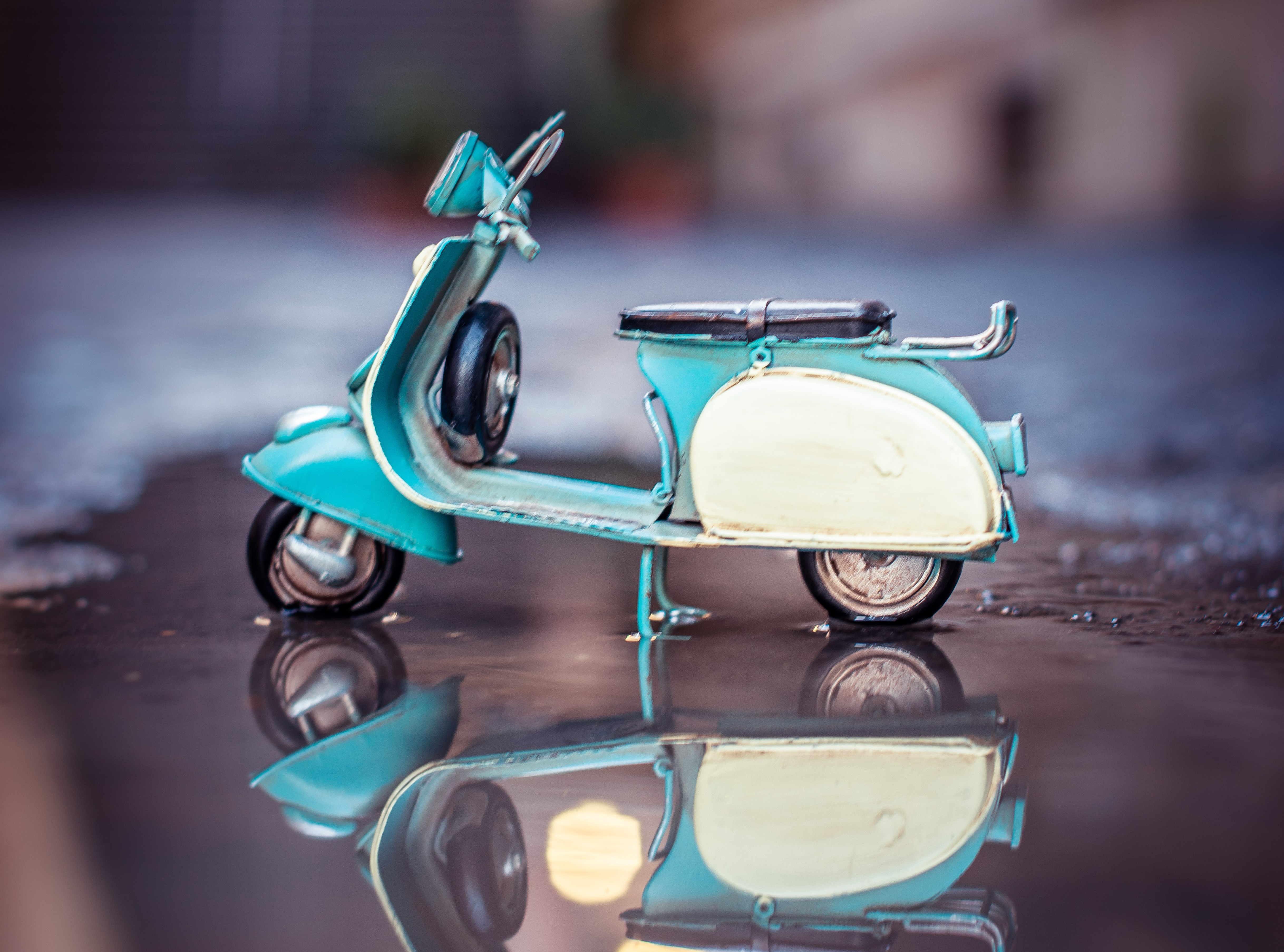 Blue and cream toy scooter reflection HD Wallpaper