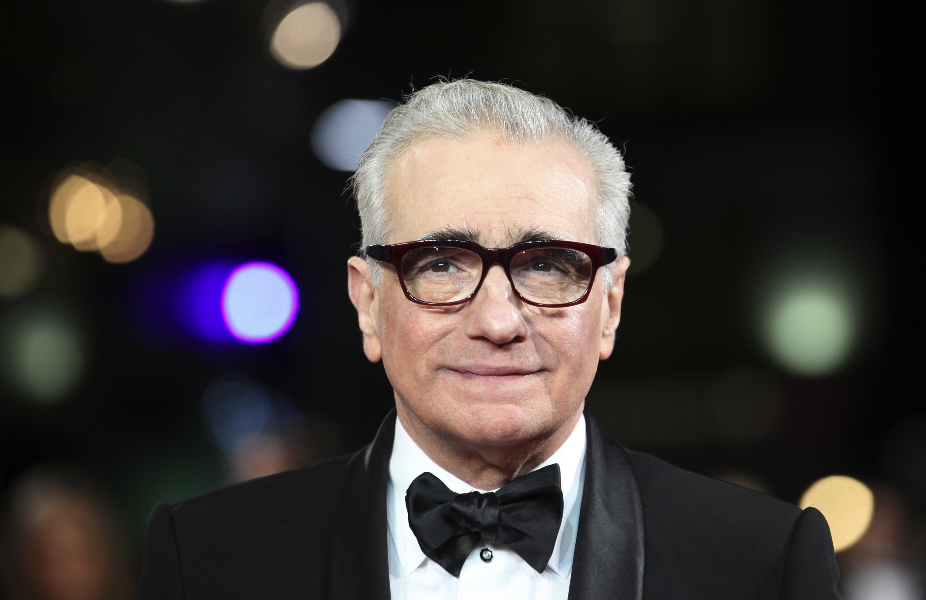 Martin Scorsese wearing glasses and a tuxedo HD Wallpaper
