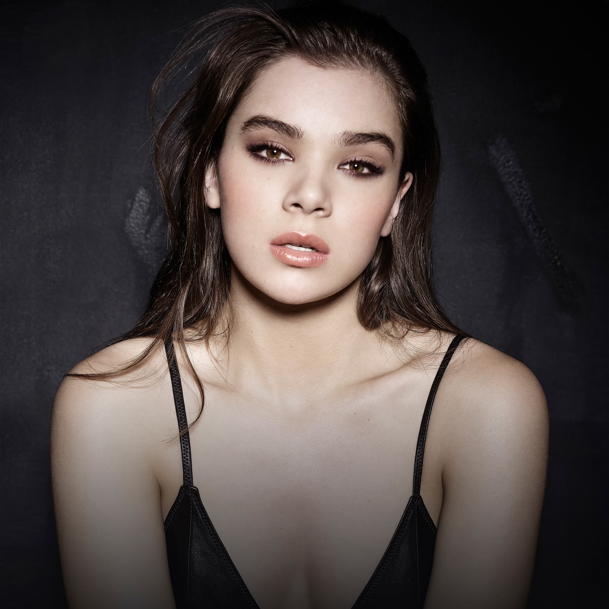Hailee Steinfeld HD Wallpaper