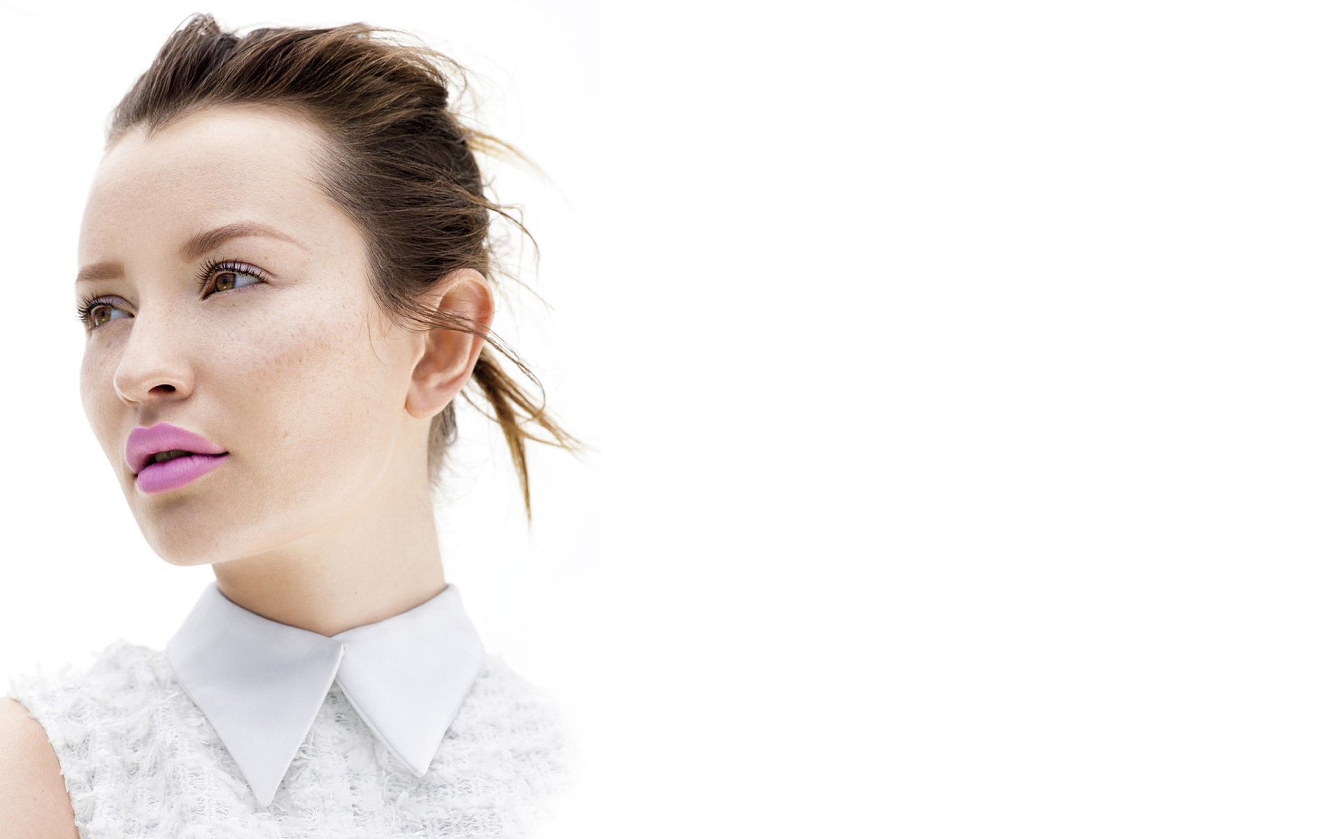 Emily Browning with pink lipstick and white collar HD Wallpaper