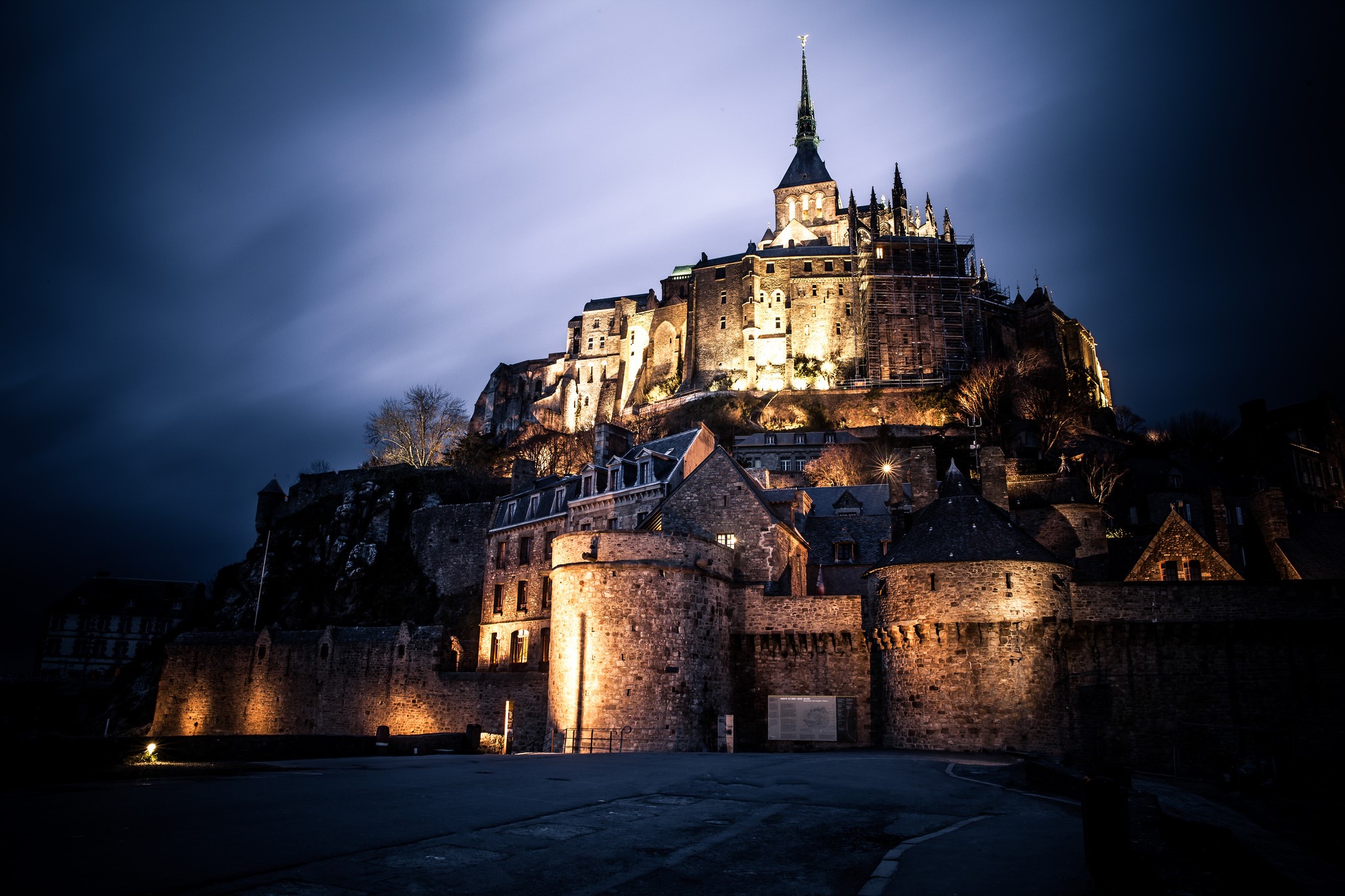 Mont Saint-Michel castle at night, France HD Wallpaper