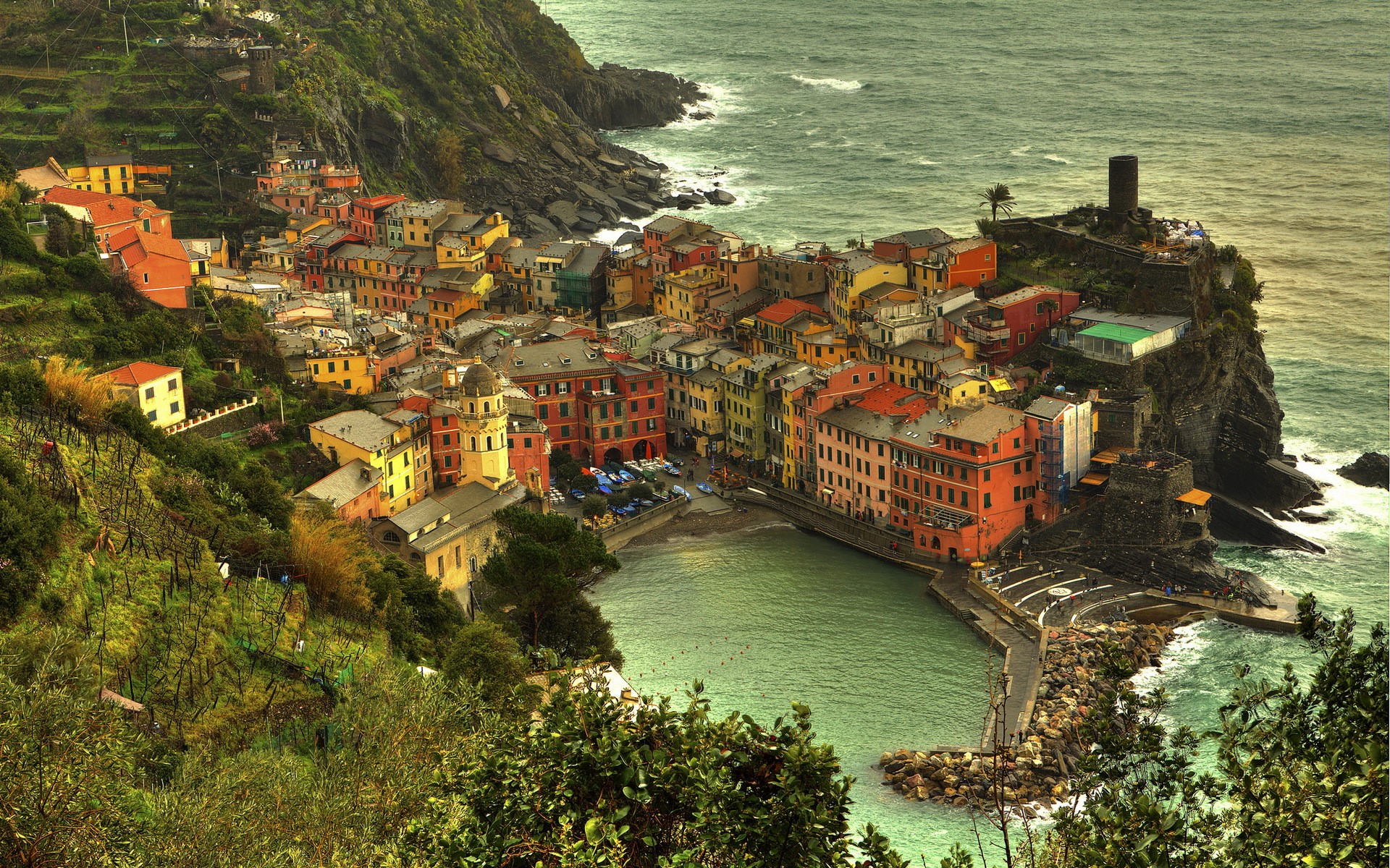 Vernazza, Italy coastal village with colorful houses and the sea HD Wallpaper