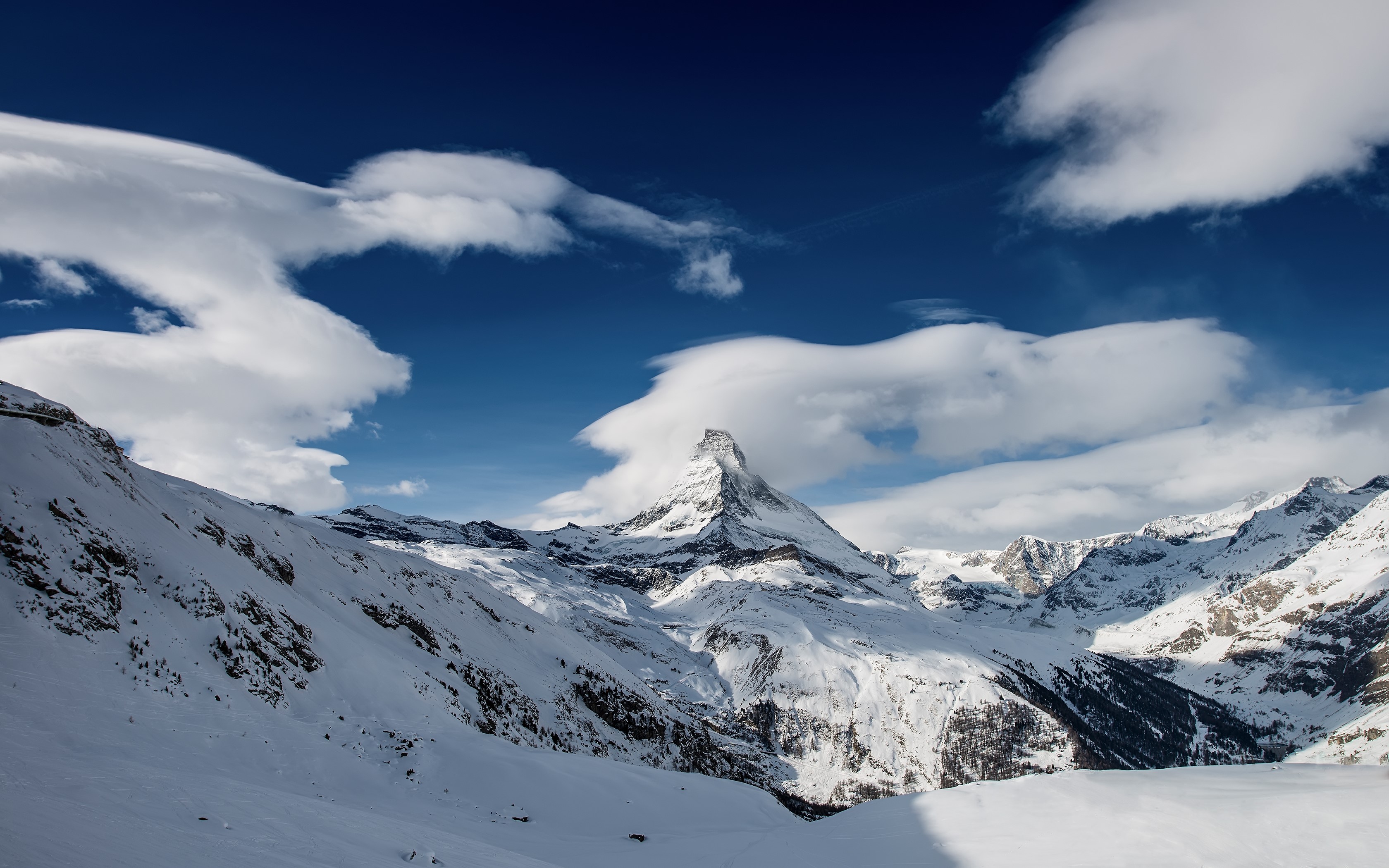 Matterhorn mountain in the Swiss Alps covered in snow HD Wallpaper