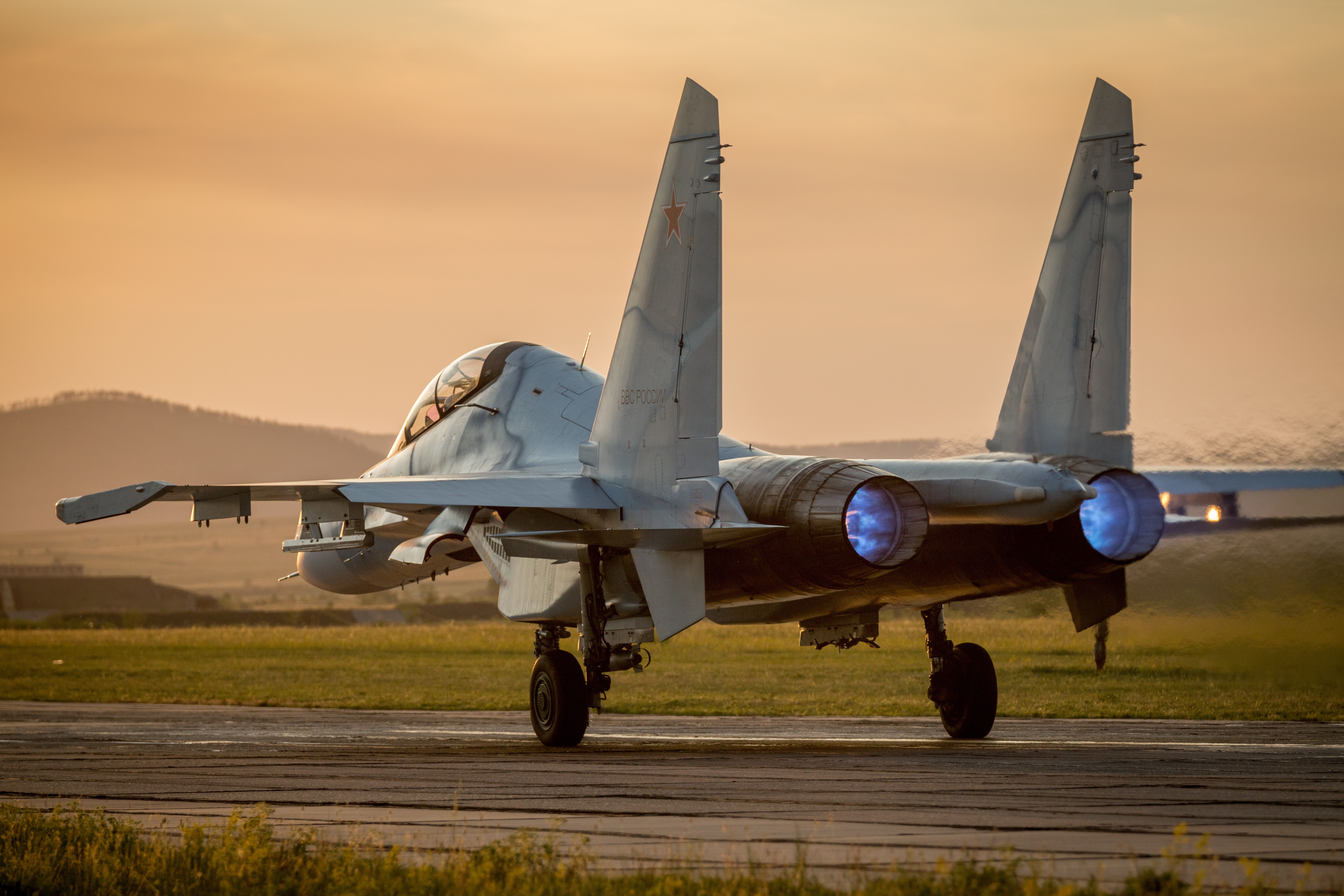 Sukhoi Su-30 Fighter Airplane on Tarmac HD Wallpaper