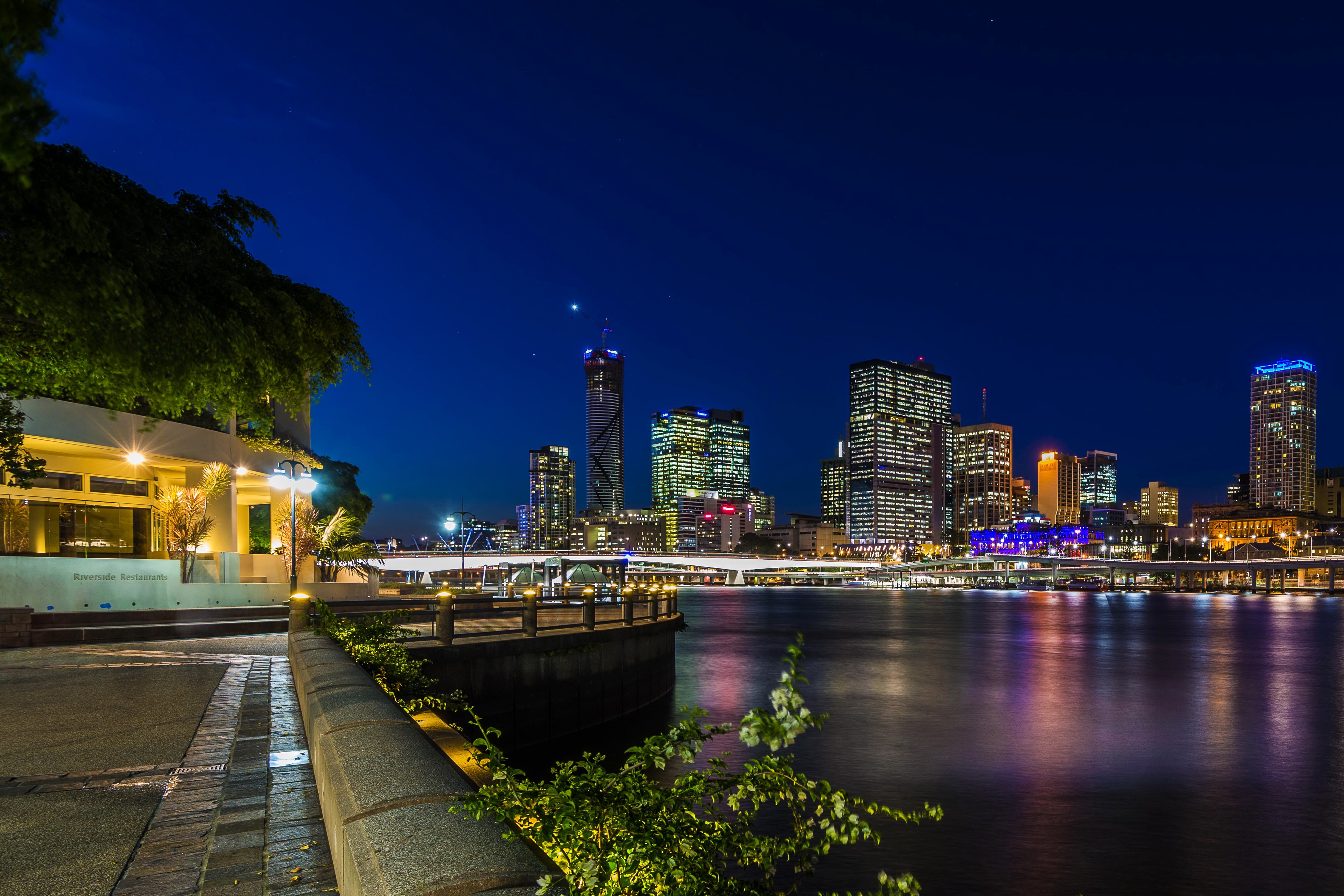 Brisbane skyline at night over the river HD Wallpaper