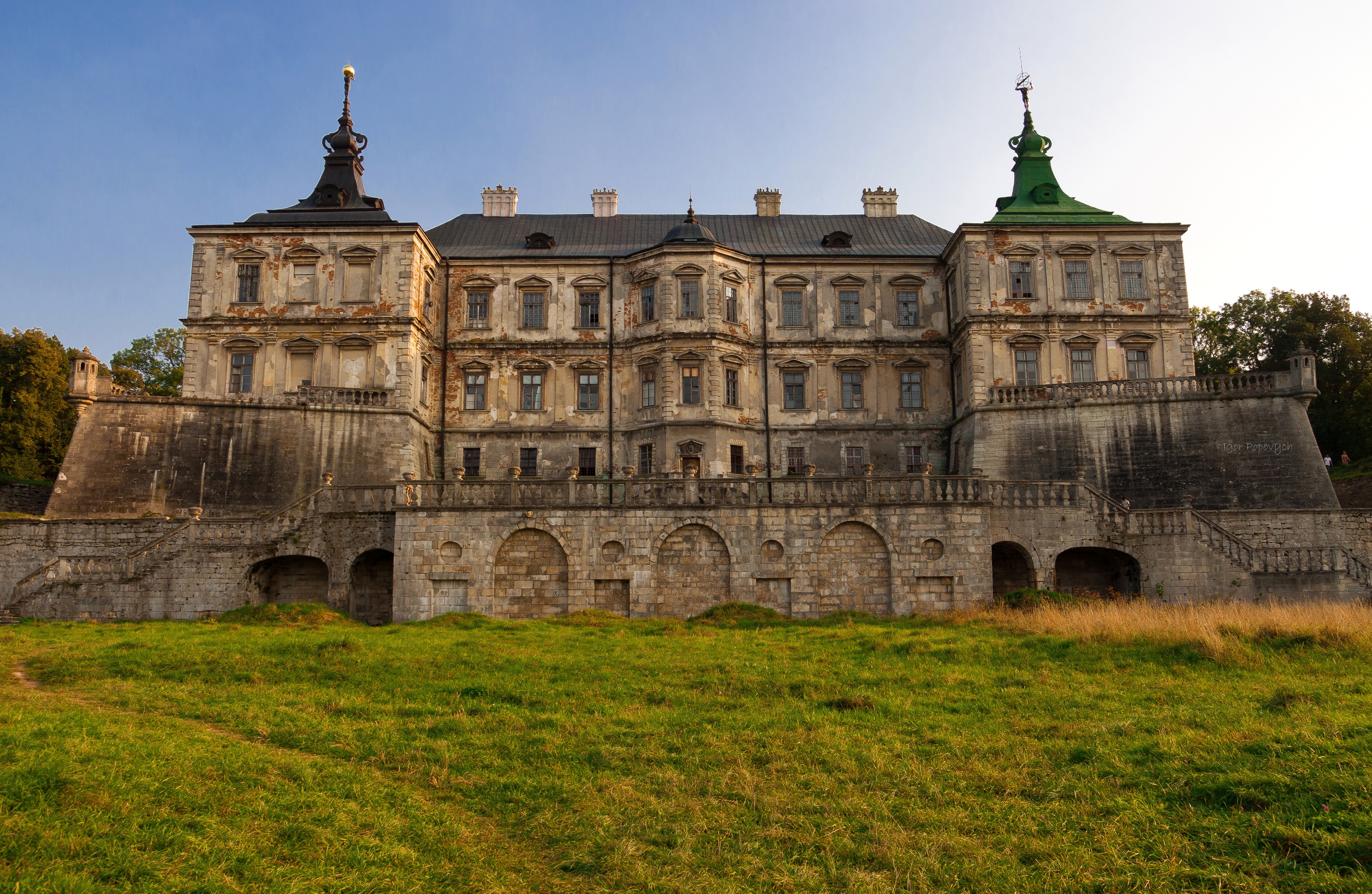Pidhirtsi Castle in Ukraine HD Wallpaper