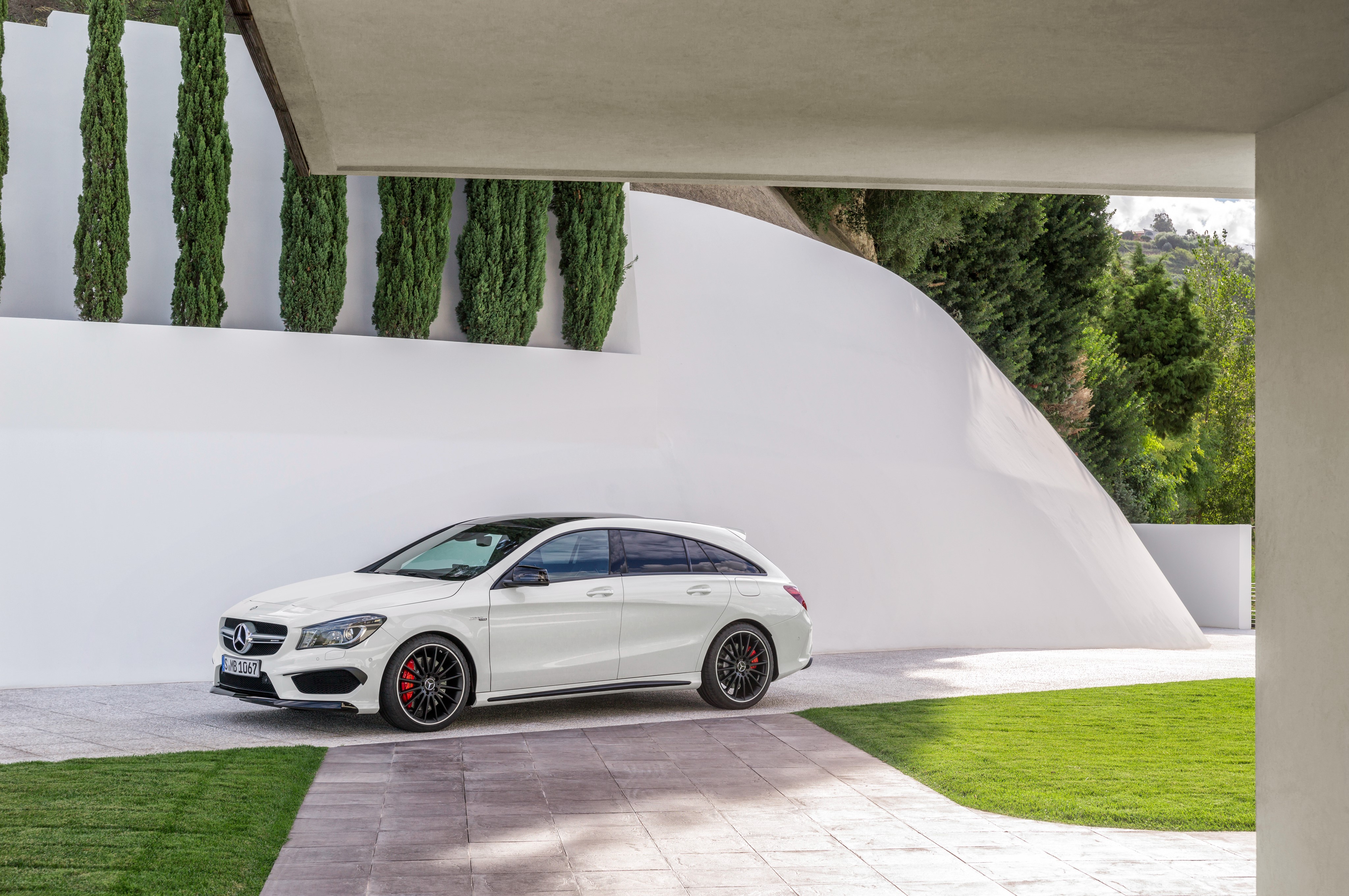 2015 Mercedes-Benz AMG CLA 45 Shooting Brake X117 HD Wallpaper