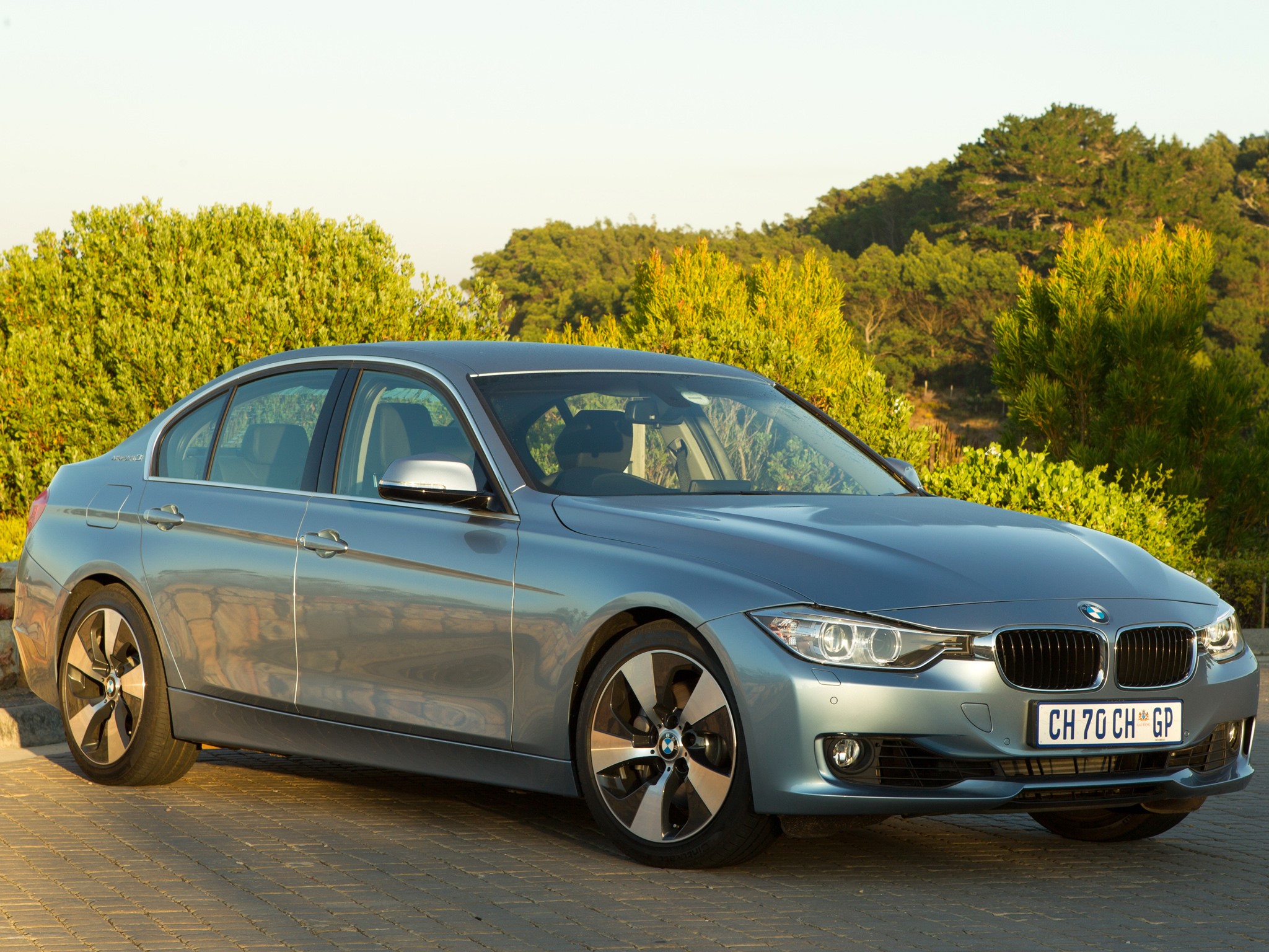 BMW ActiveHybrid 3 Sedan HD Wallpaper