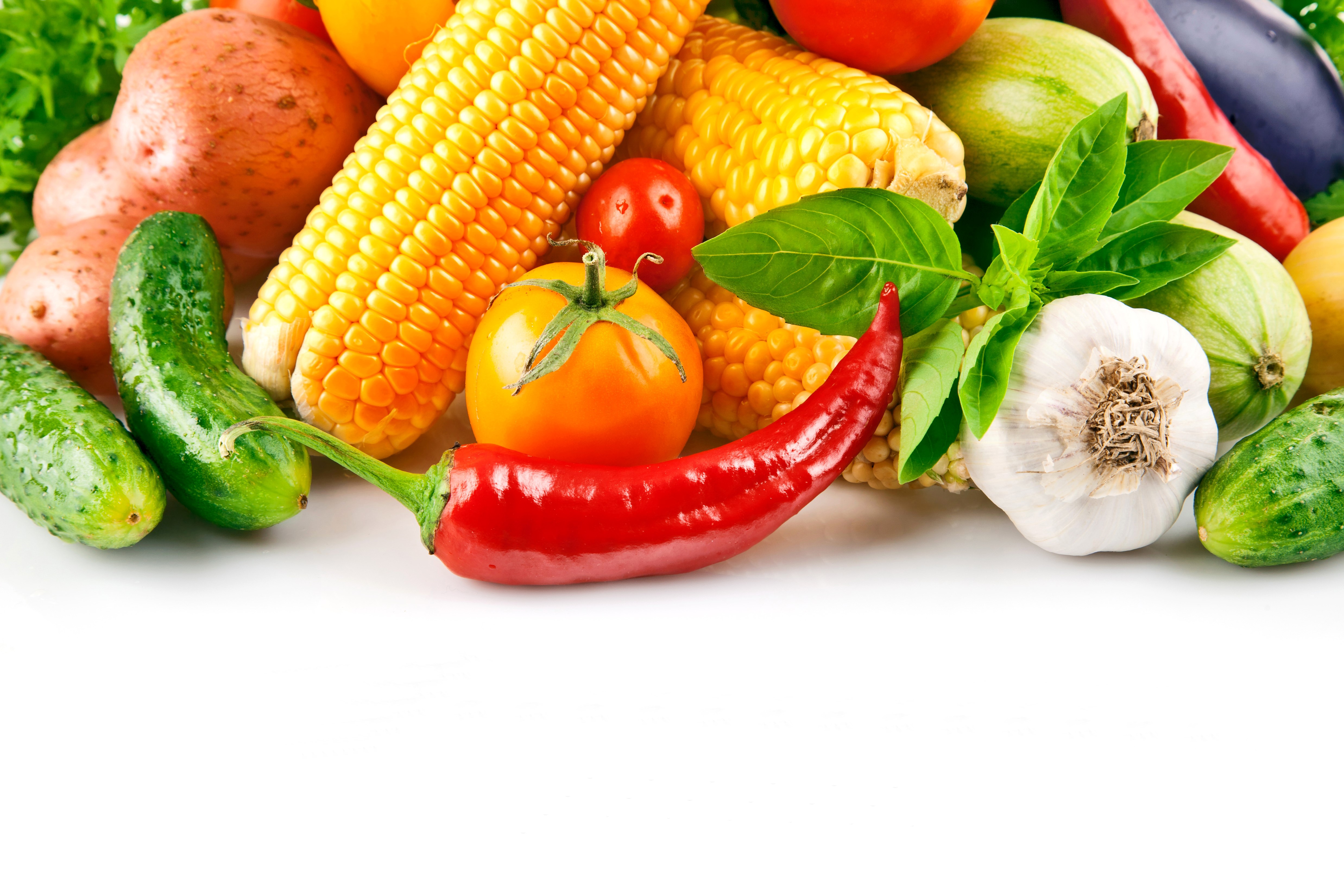 4K Vegetables: Tomatoes, Cucumbers, Corn, Bell Pepper, Garlic HD Wallpaper