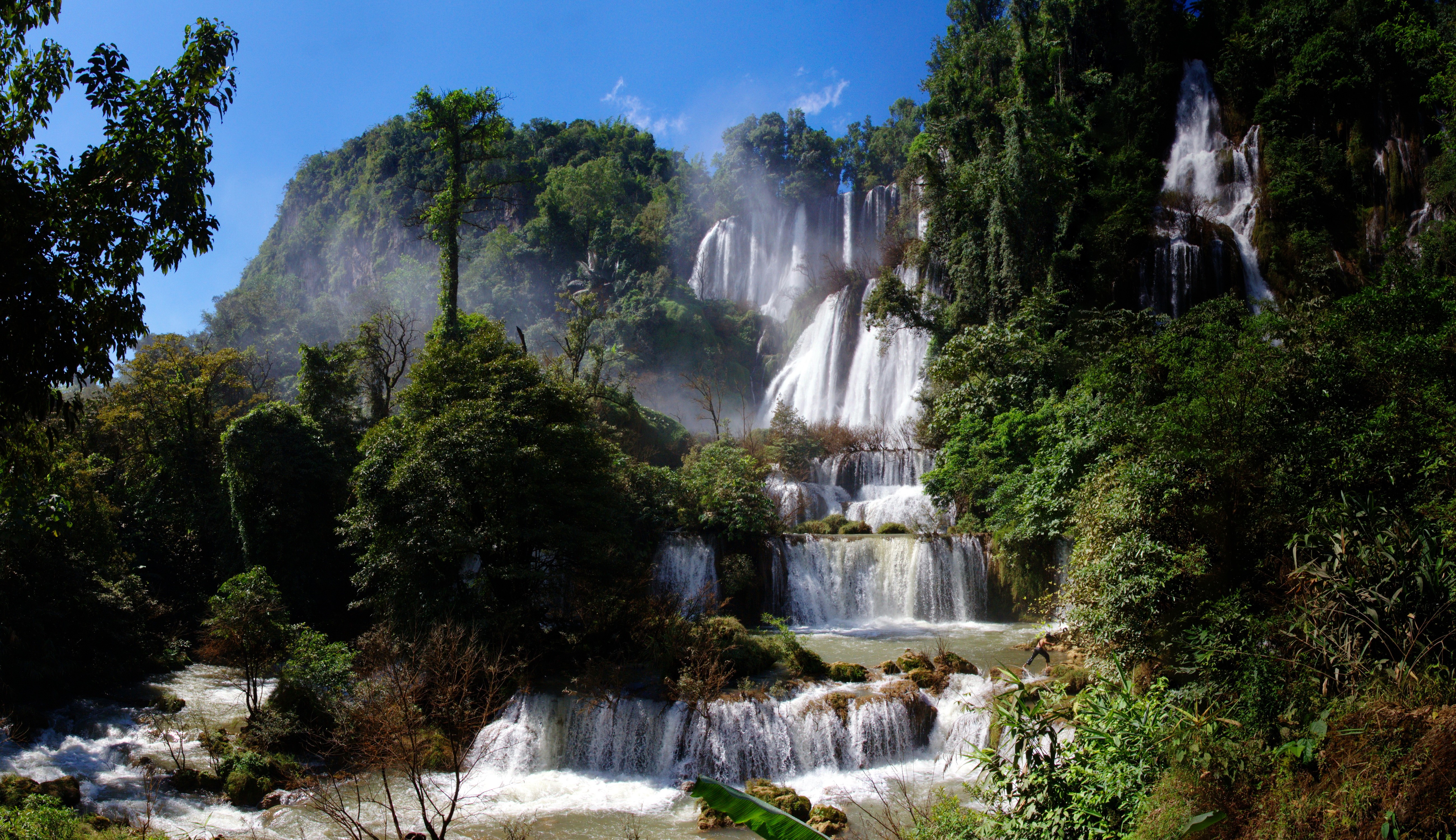 Huay Mae Khamin Waterfall, Thailand HD Wallpaper