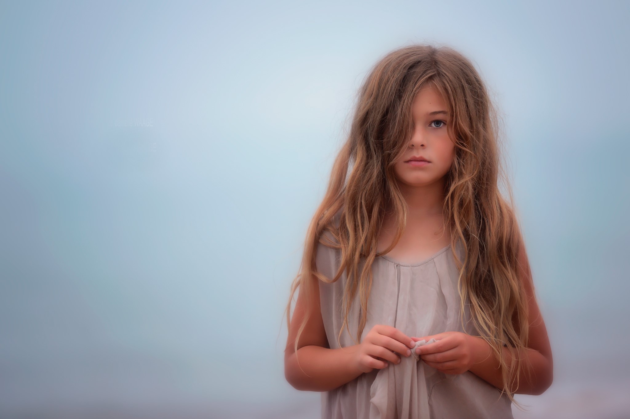 Young girl with long brown hair HD Wallpaper