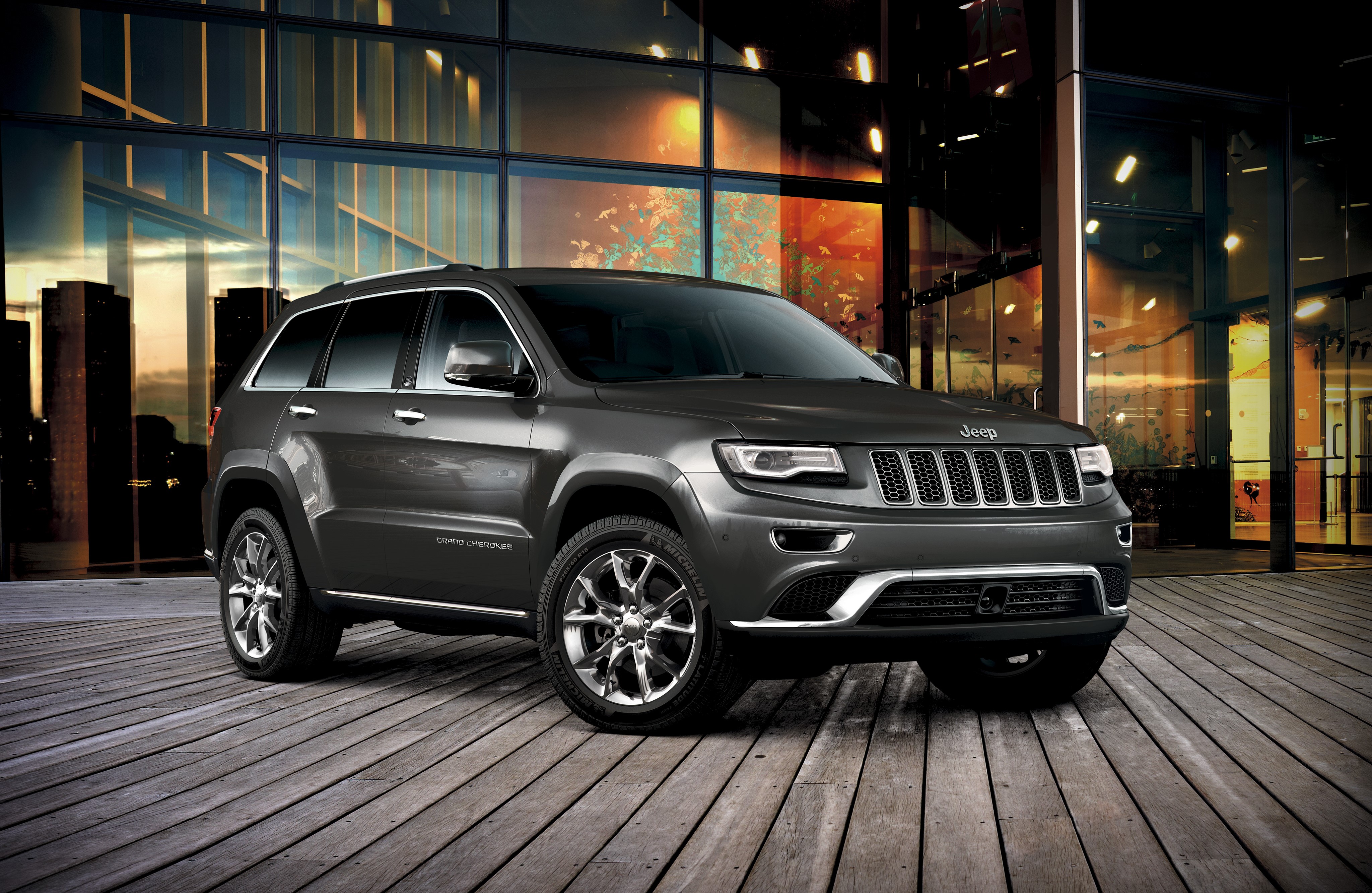4K Jeep Grand Cherokee WK2 HD Wallpaper