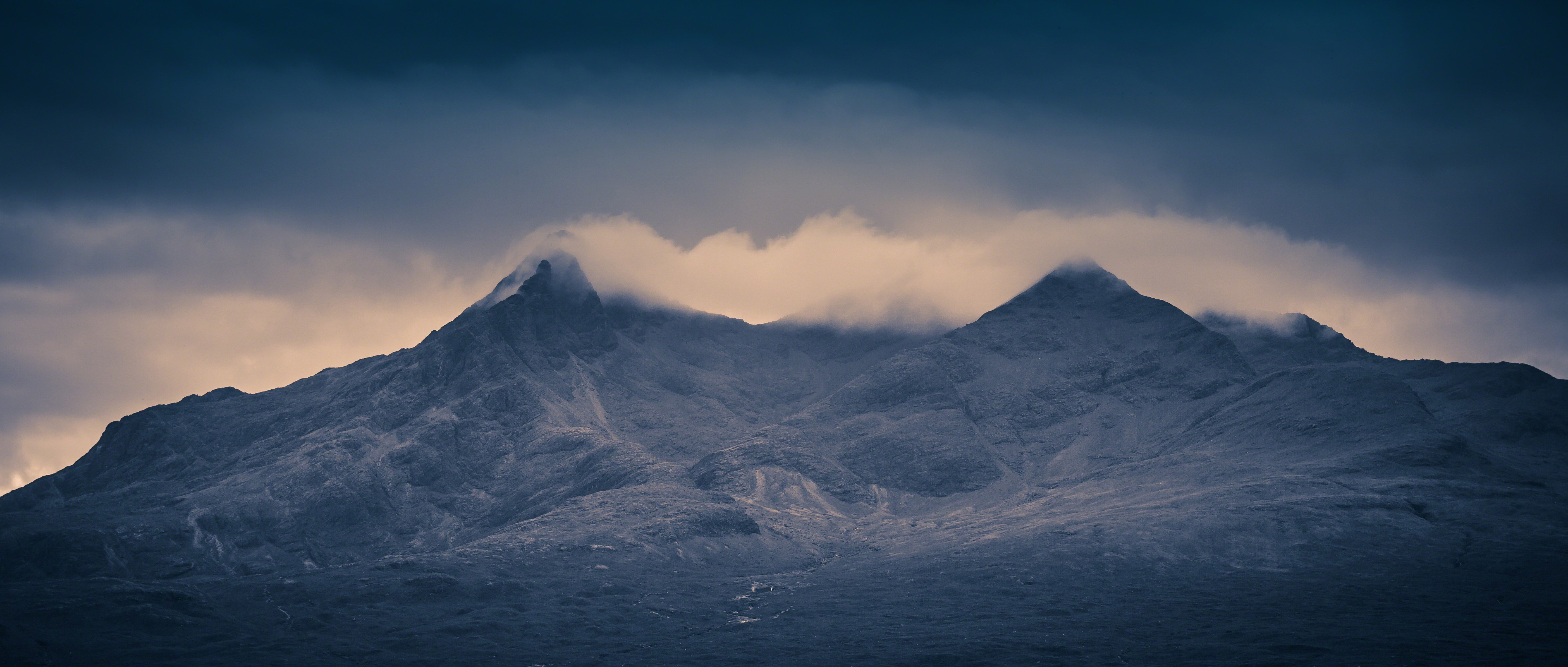 Cloud Topped Cuillins Isle of Skye Scotland Mountains HD Wallpaper