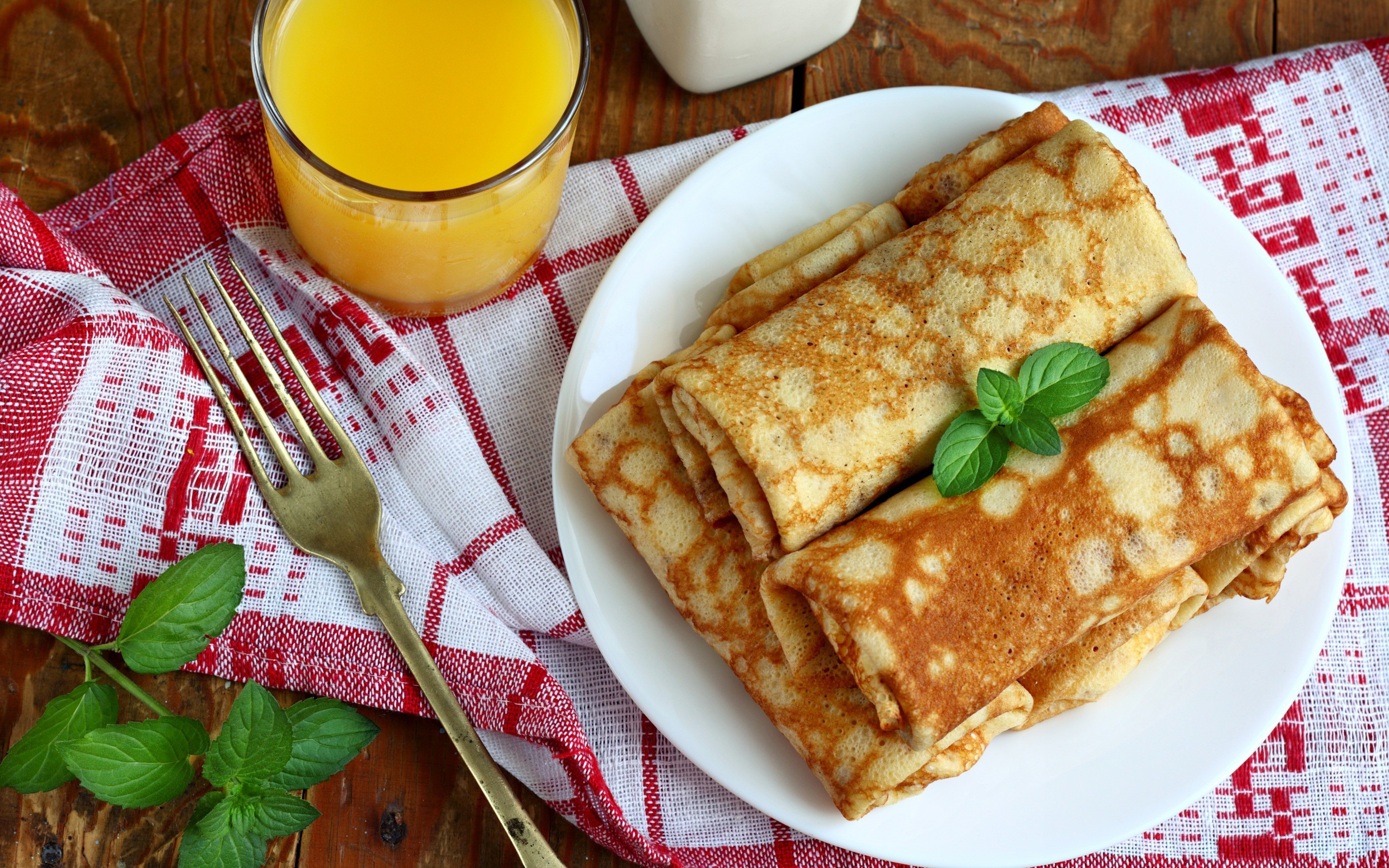 Pancakes with orange juice and mint HD Wallpaper