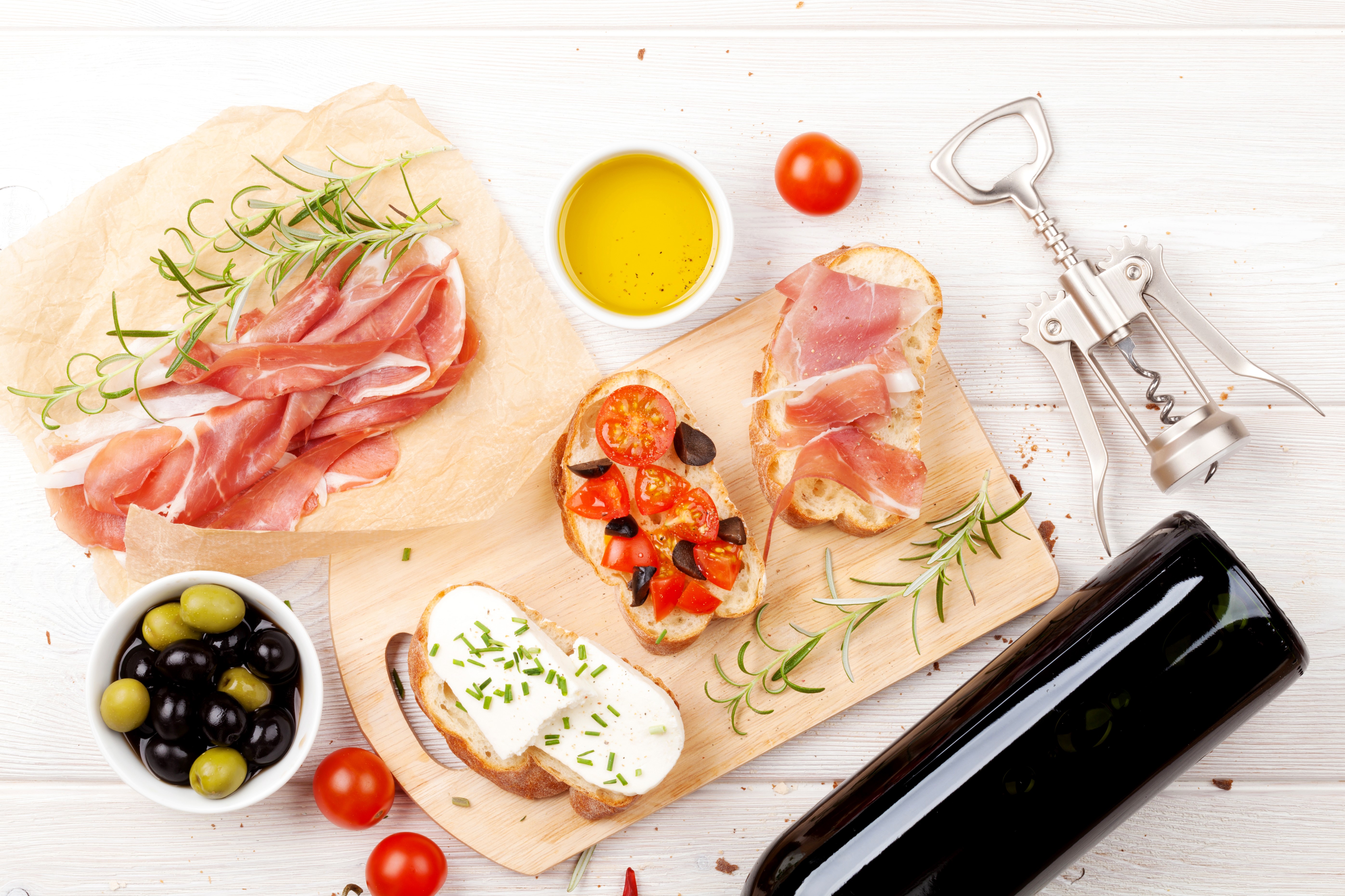Prosciutto Bruschetta with Tomatoes, Olives, and Cheese HD Wallpaper
