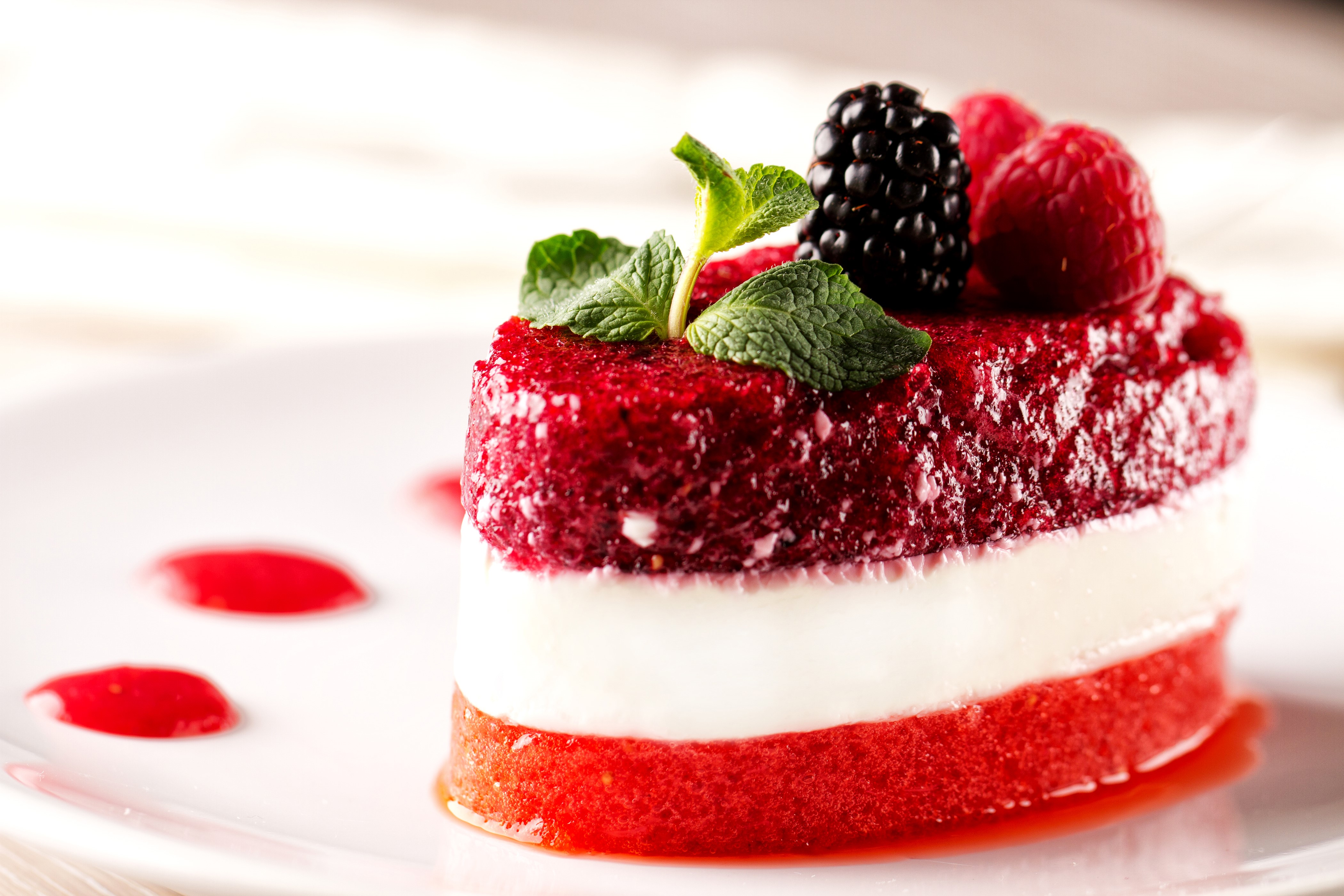 Layered Berry Dessert with Fresh Berries HD Wallpaper