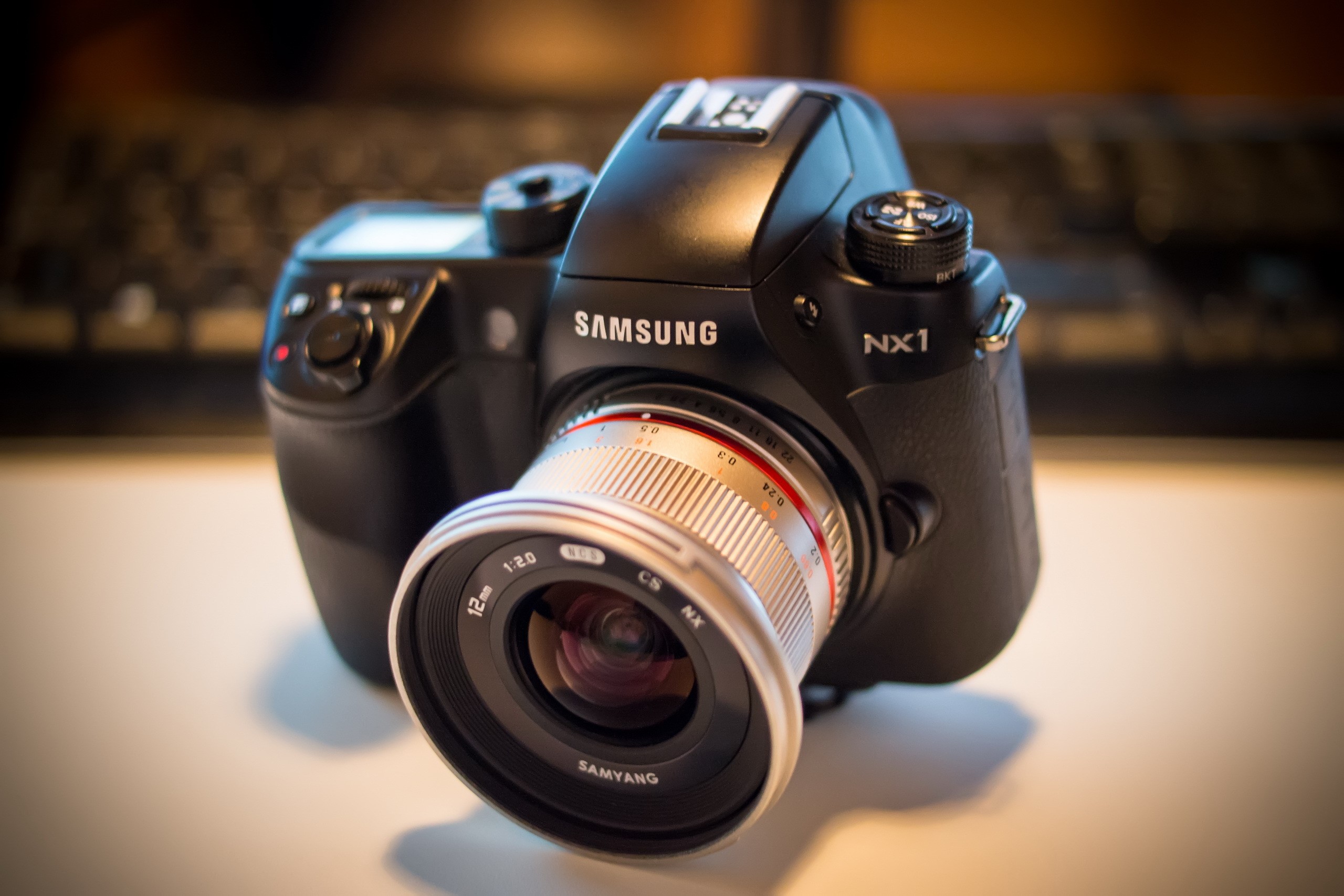 Samsung NX1 camera with Samyang 12mm F2 lens HD Wallpaper