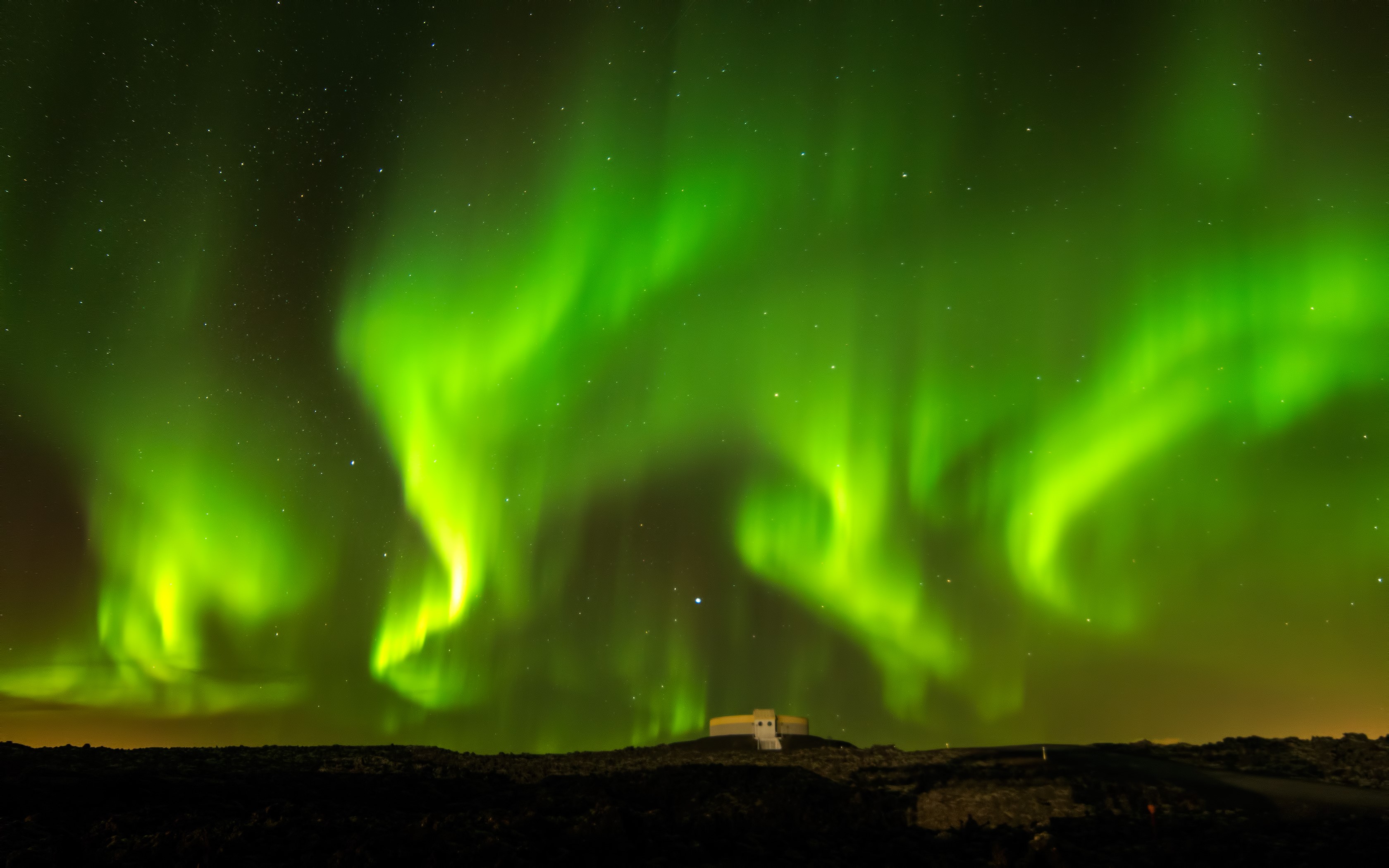 Aurora Borealis over Iceland landscape with building HD Wallpaper