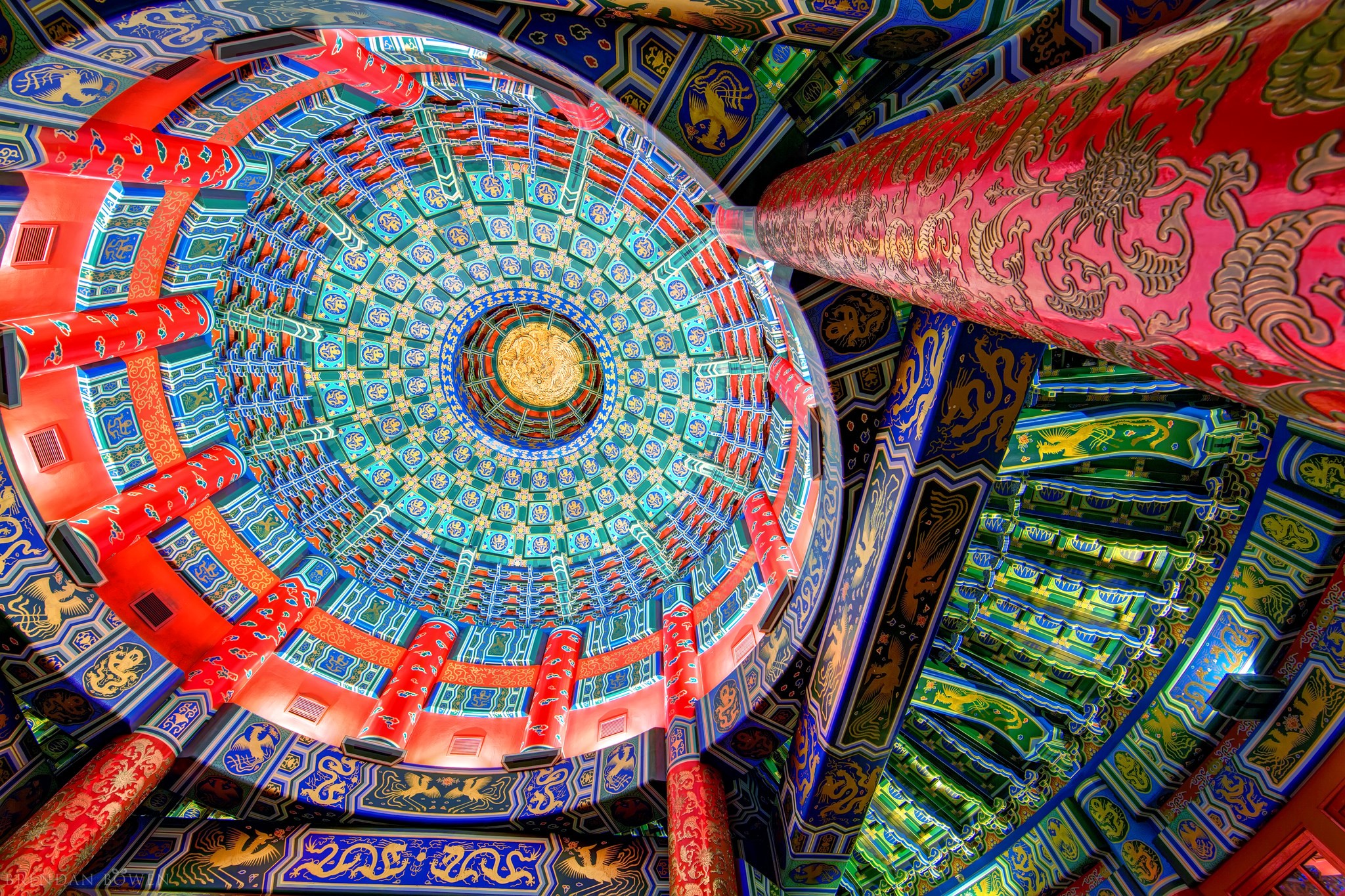 Intricate Chinese Temple Ceiling HD Wallpaper