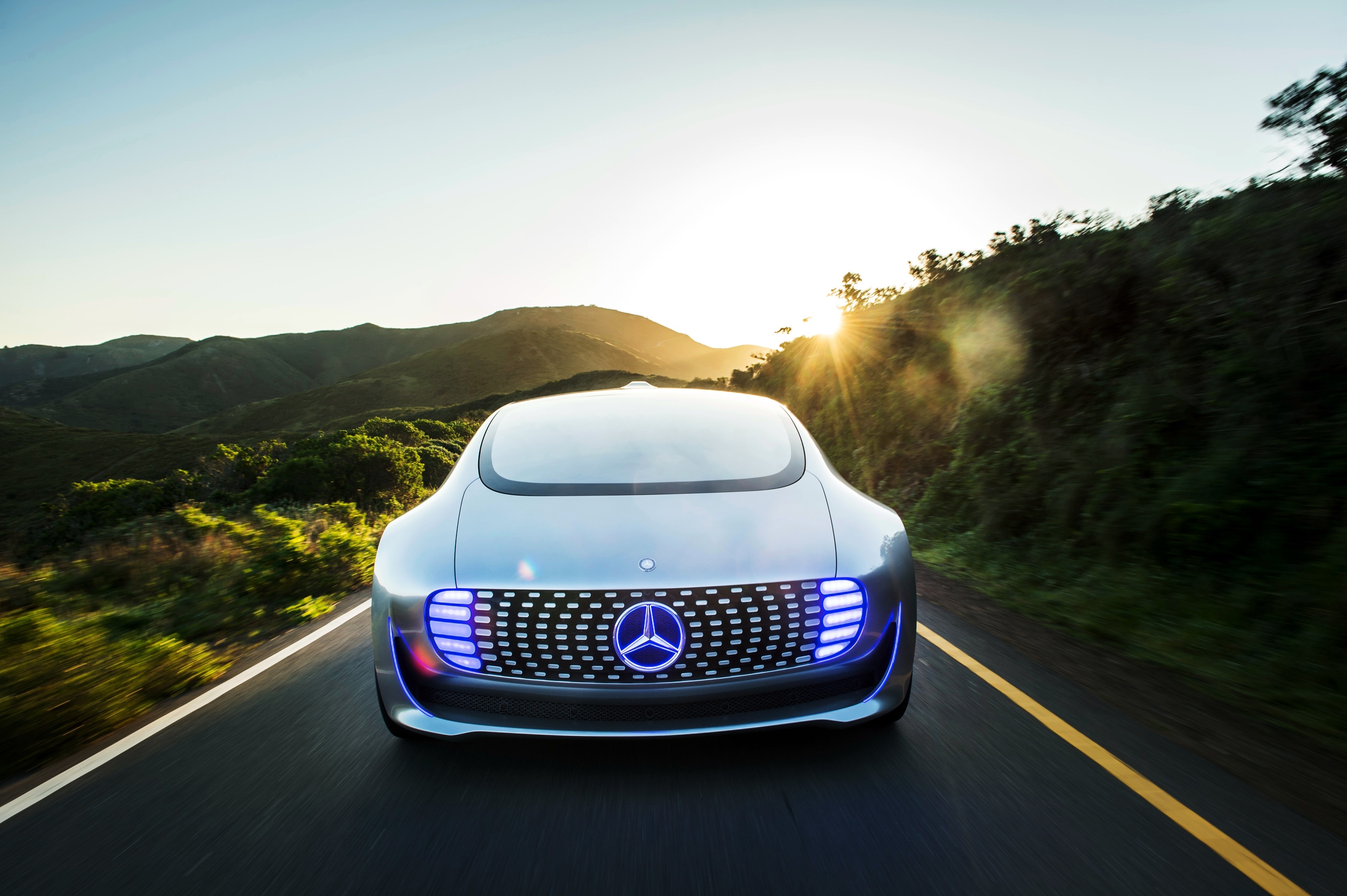 4K Mercedes-Benz F 015 Luxury in Motion concept car HD Wallpaper