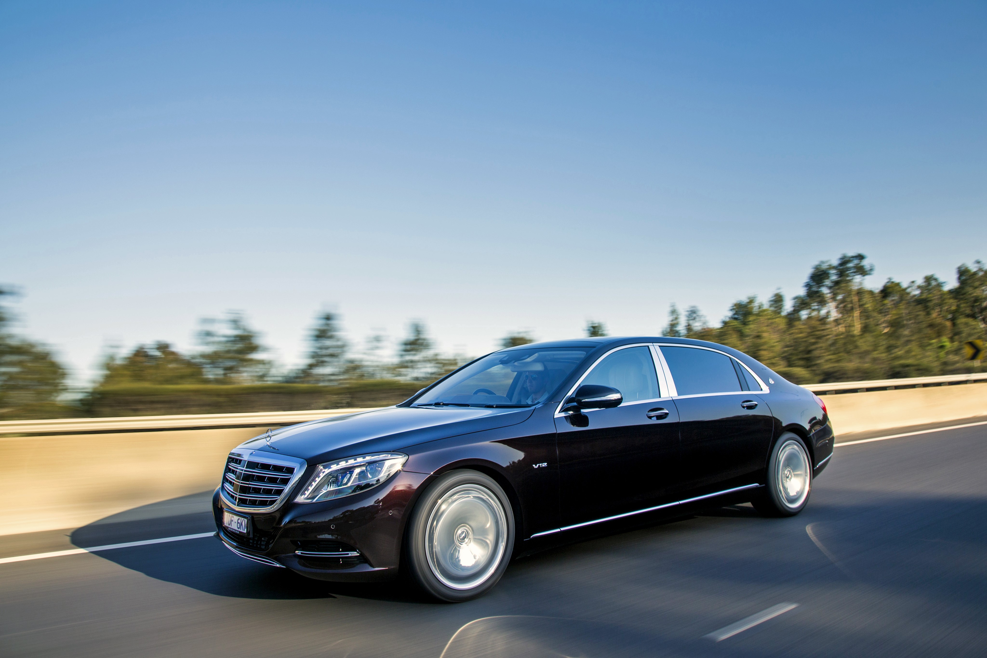 4K Mercedes-Benz Maybach S-Class X222 in motion HD Wallpaper