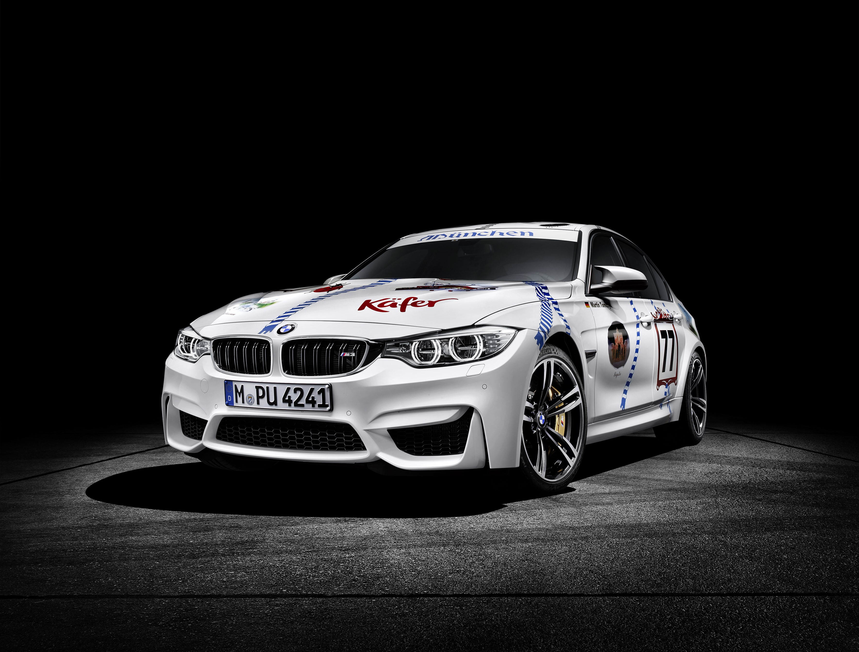 White BMW M3 F80 with racing livery HD Wallpaper
