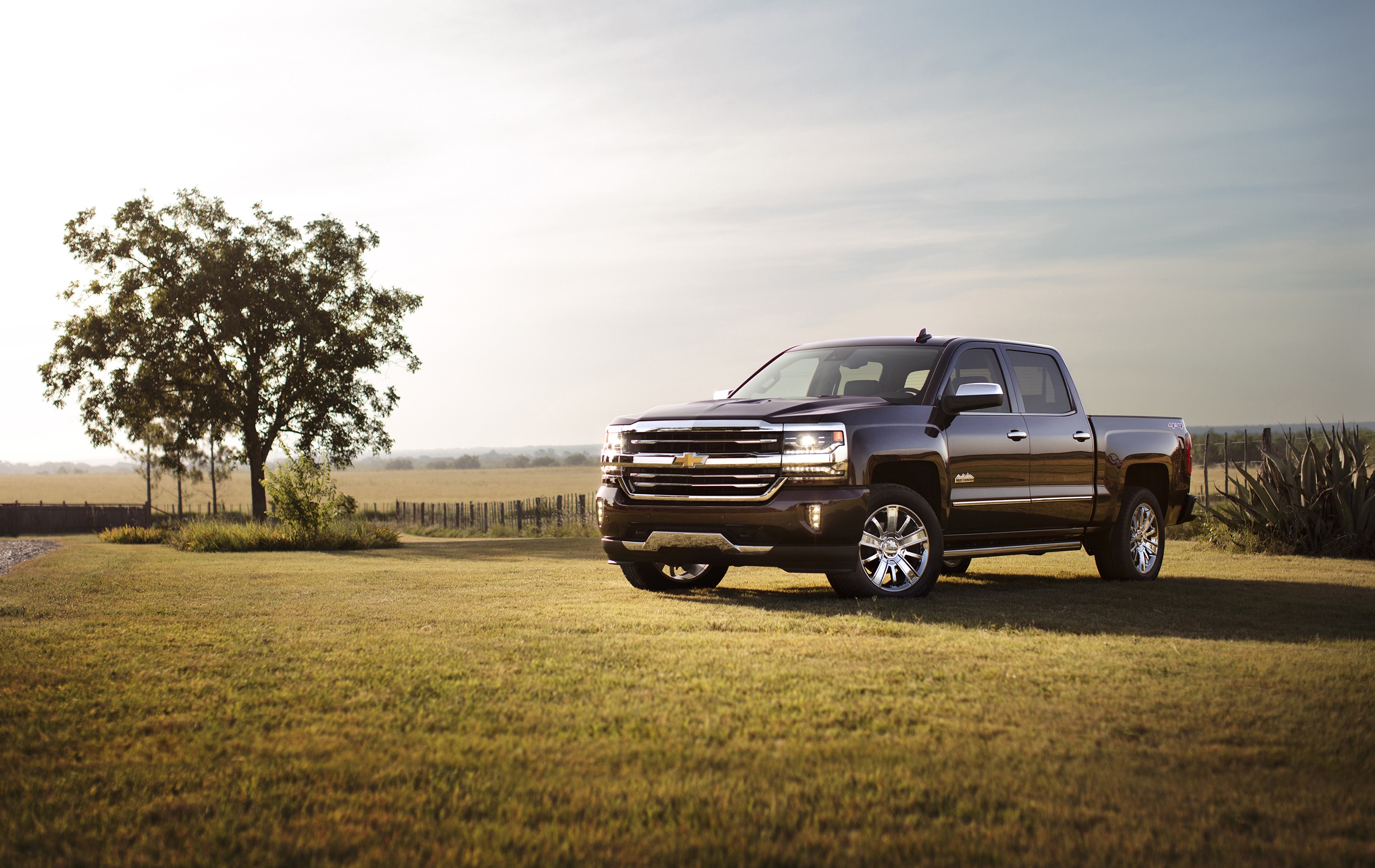 2016 Chevrolet Silverado 1500 High Country Truck HD Wallpaper