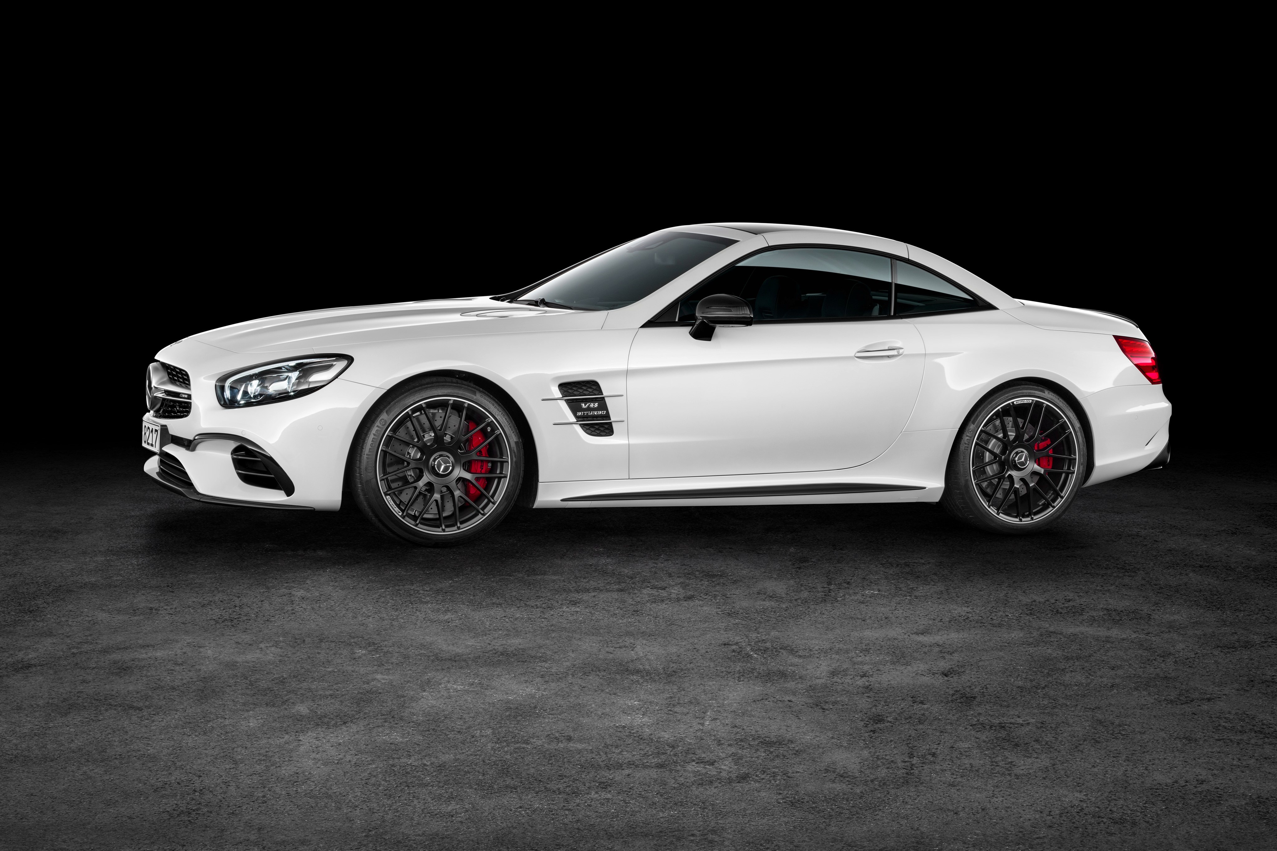 White Mercedes-Benz AMG SL-Class R231 Coupe HD Wallpaper
