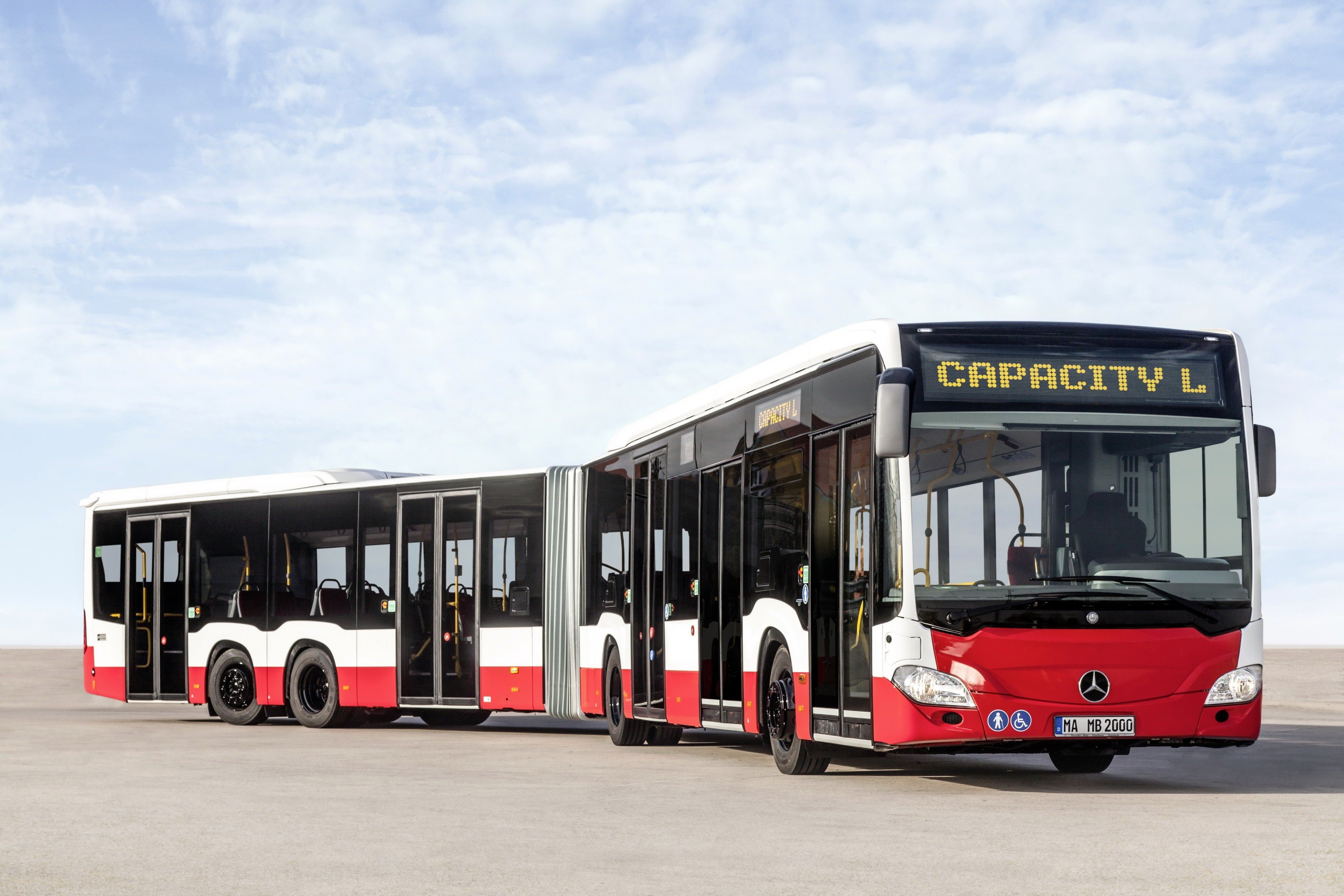 Mercedes-Benz CapaCity L Bus HD Wallpaper