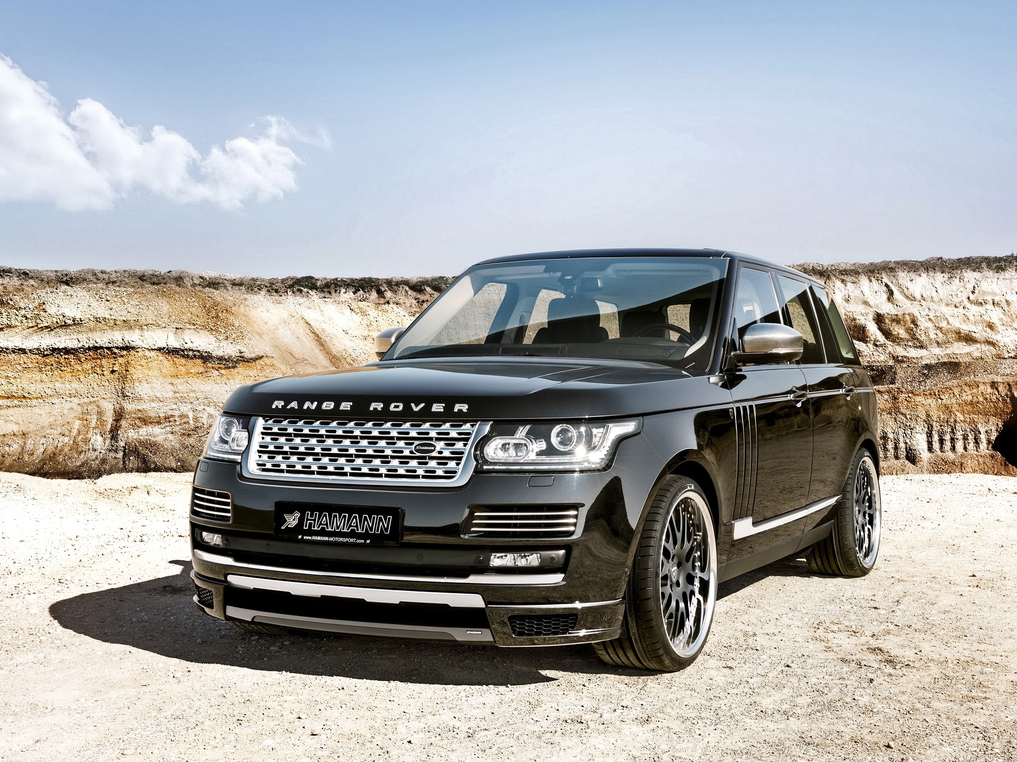 Hamann Range Rover Vogue in a desert landscape HD Wallpaper