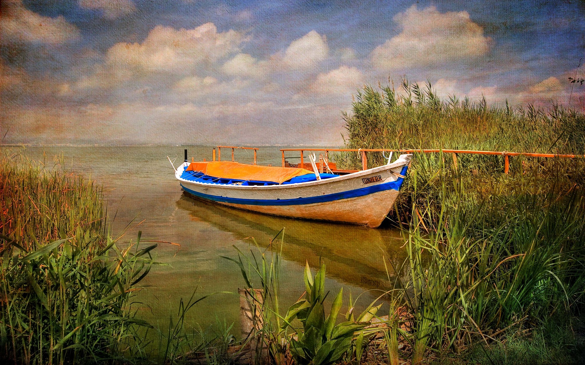Boat in Albufera Natural Park, Valencia, Spain HD Wallpaper