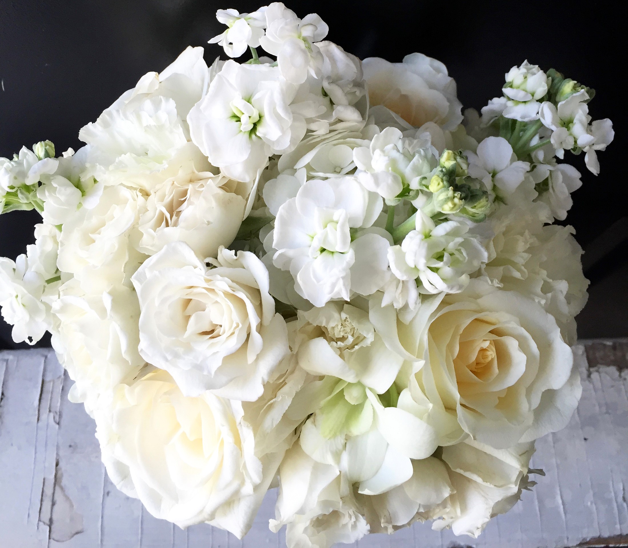 White rose and stock flower bouquet HD Wallpaper