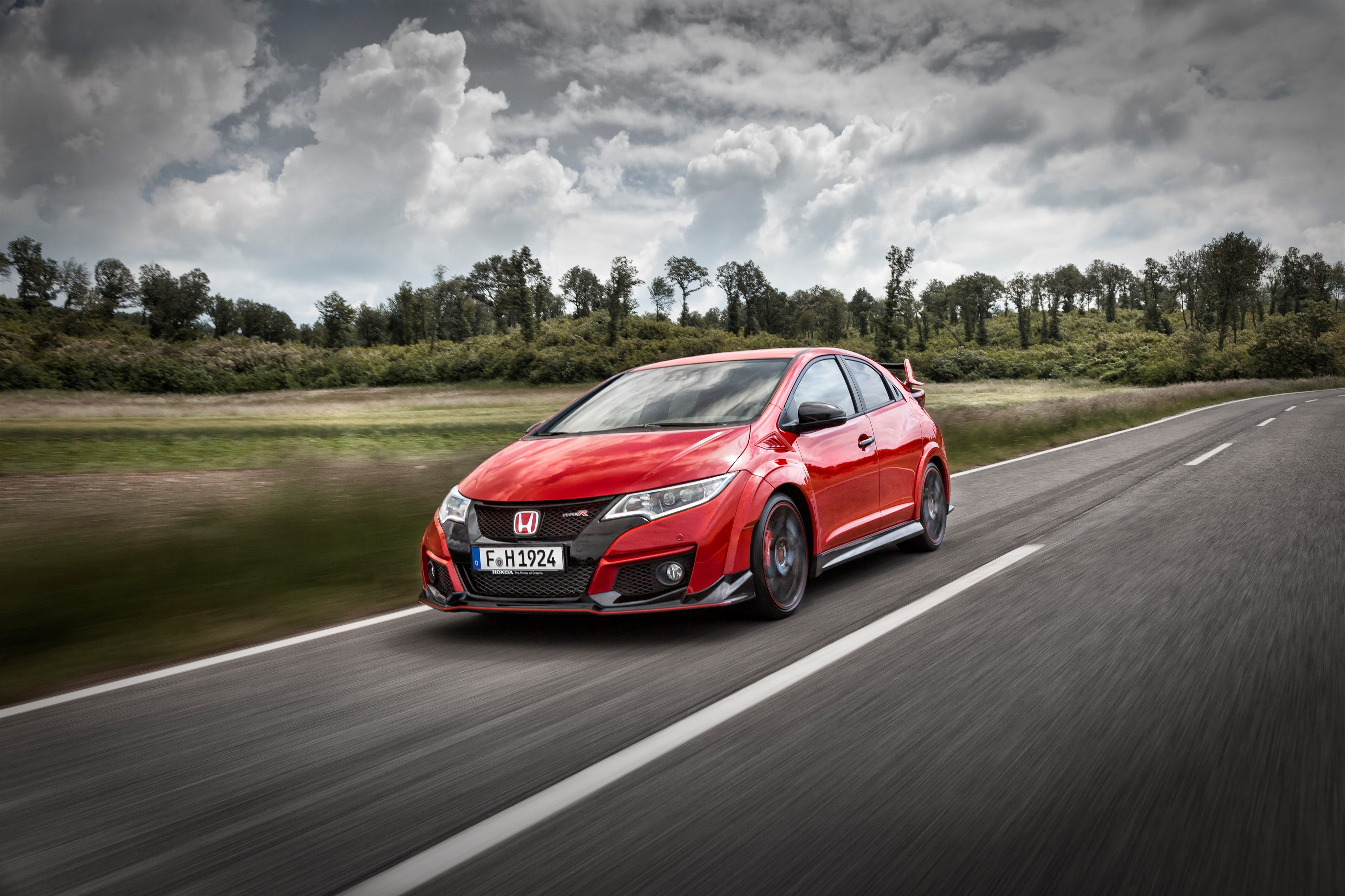 Red 2015 Honda Civic Type R in Motion HD Wallpaper
