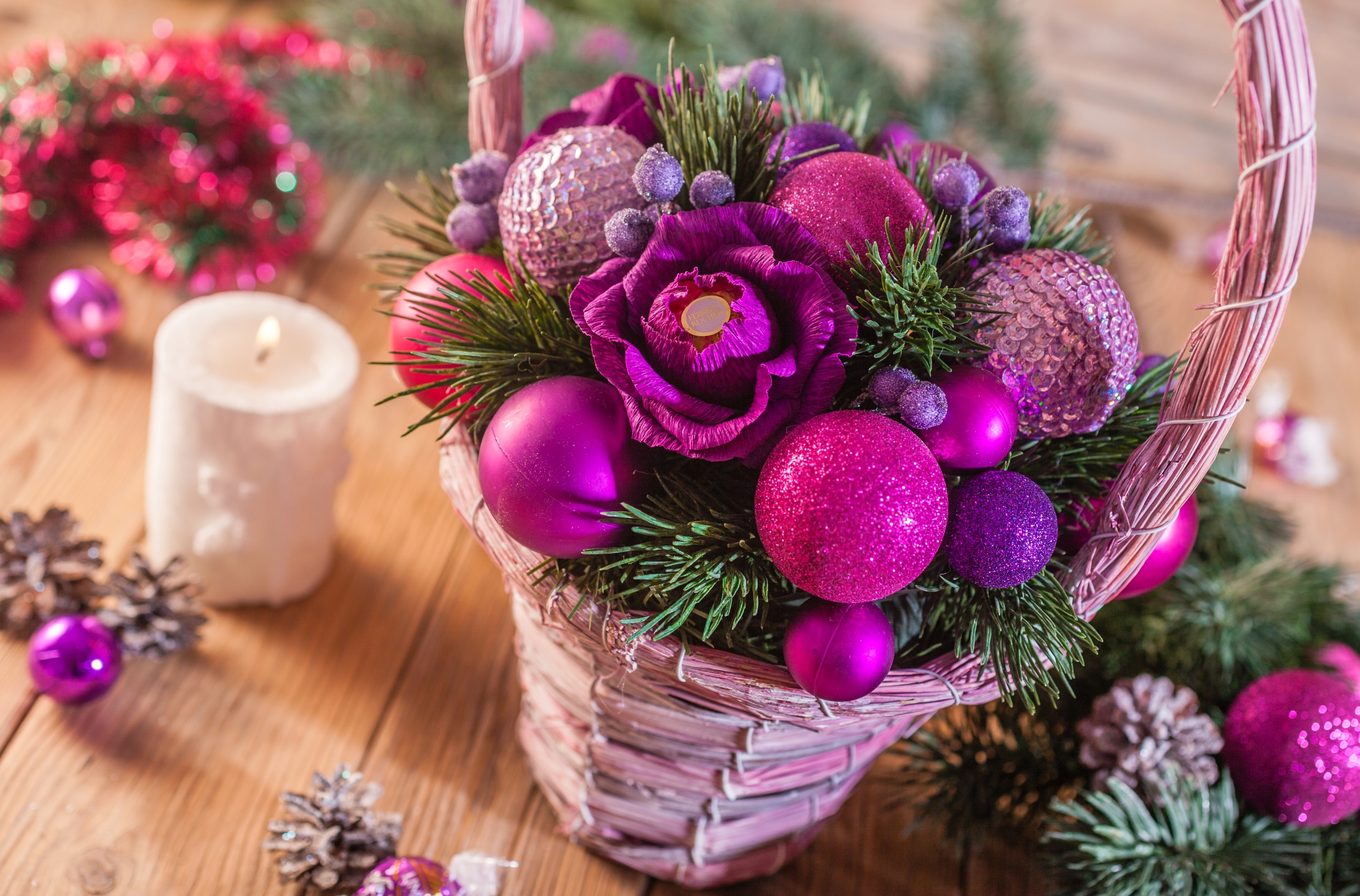 Christmas basket with ornaments and candle HD Wallpaper