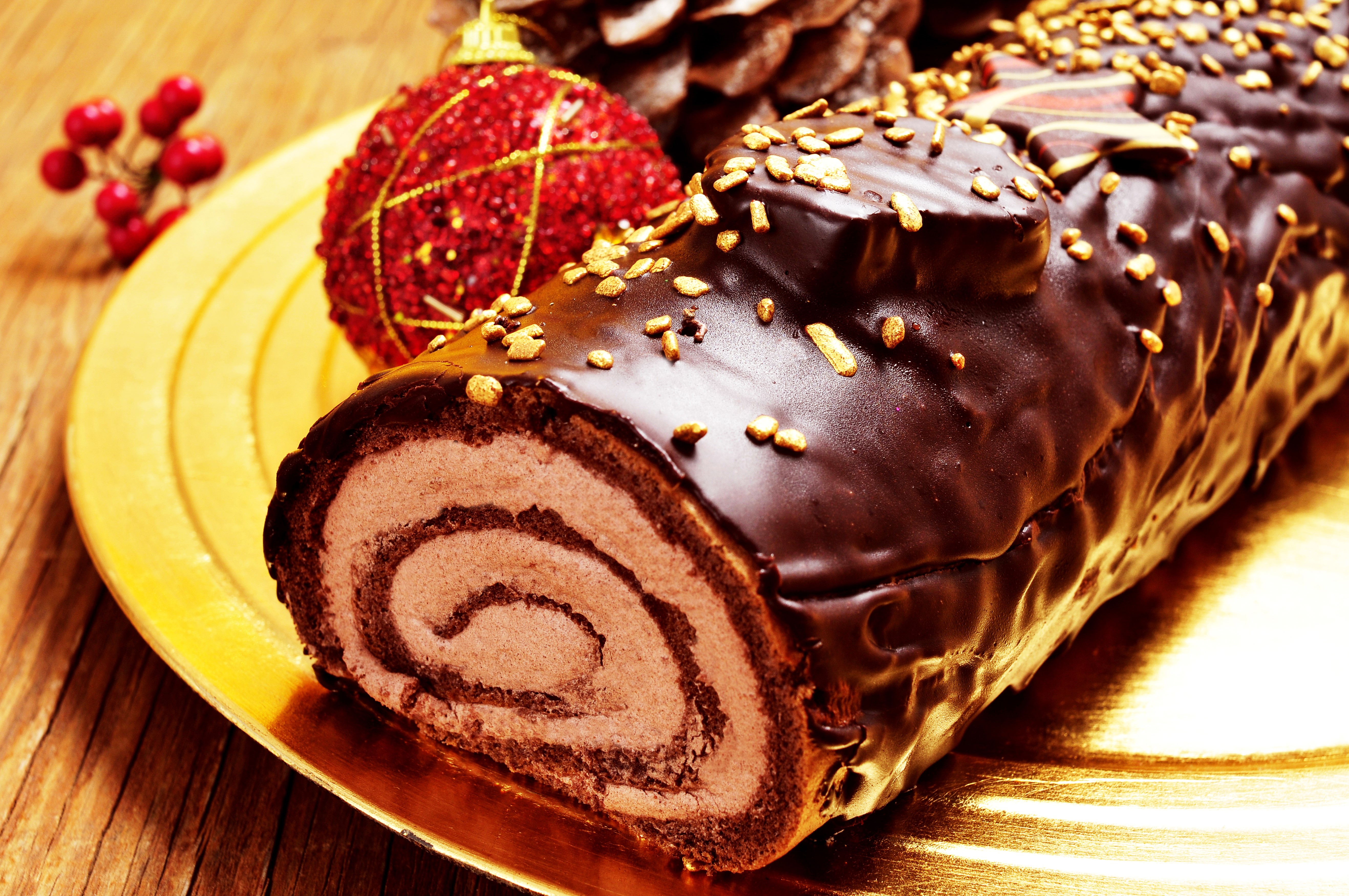 Chocolate Swiss Roll with Christmas Decorations HD Wallpaper